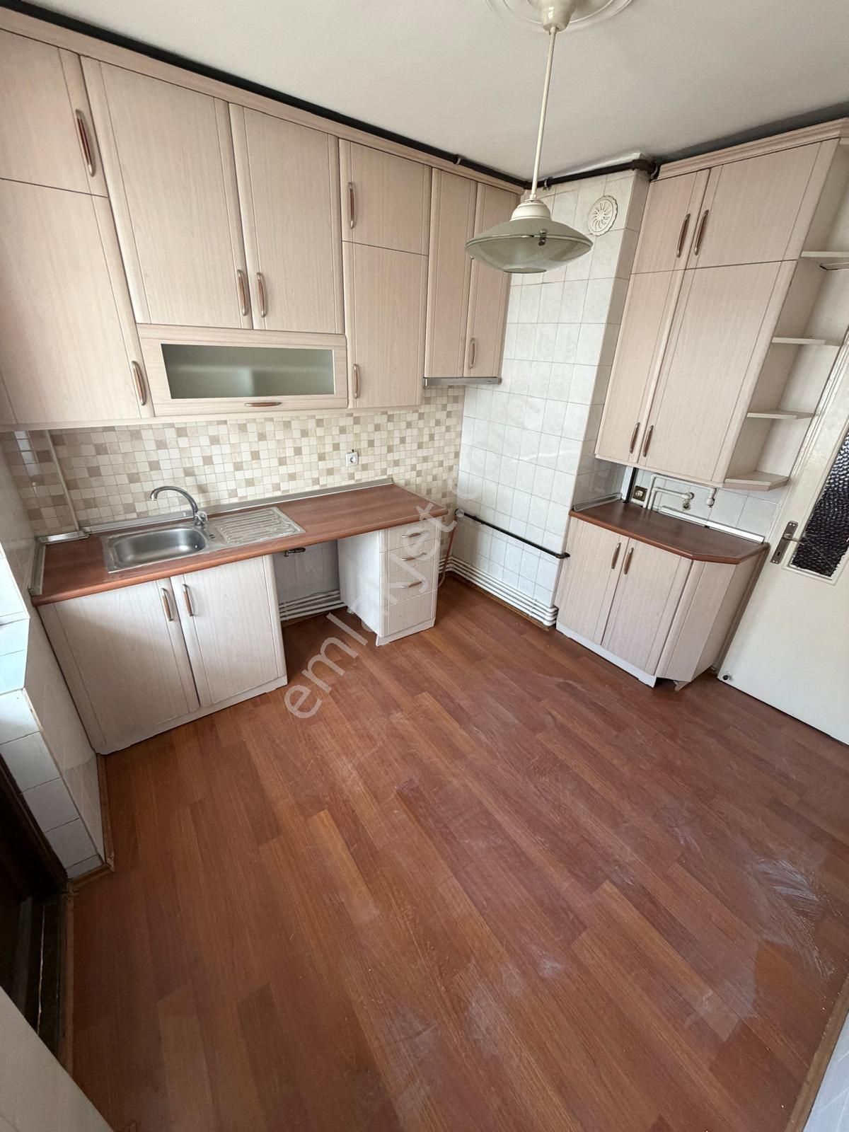 Aydınlıkevler'de 3+1 Kiralık Daire Taner Emlak İnşaat