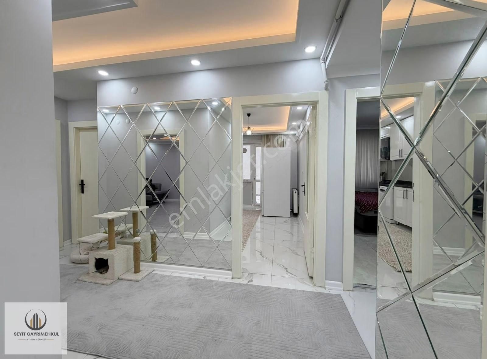 ▄seyit Gayrimenkul▄cengizhan Mh.şehitler Cd.paralel 1.kat Yapılı