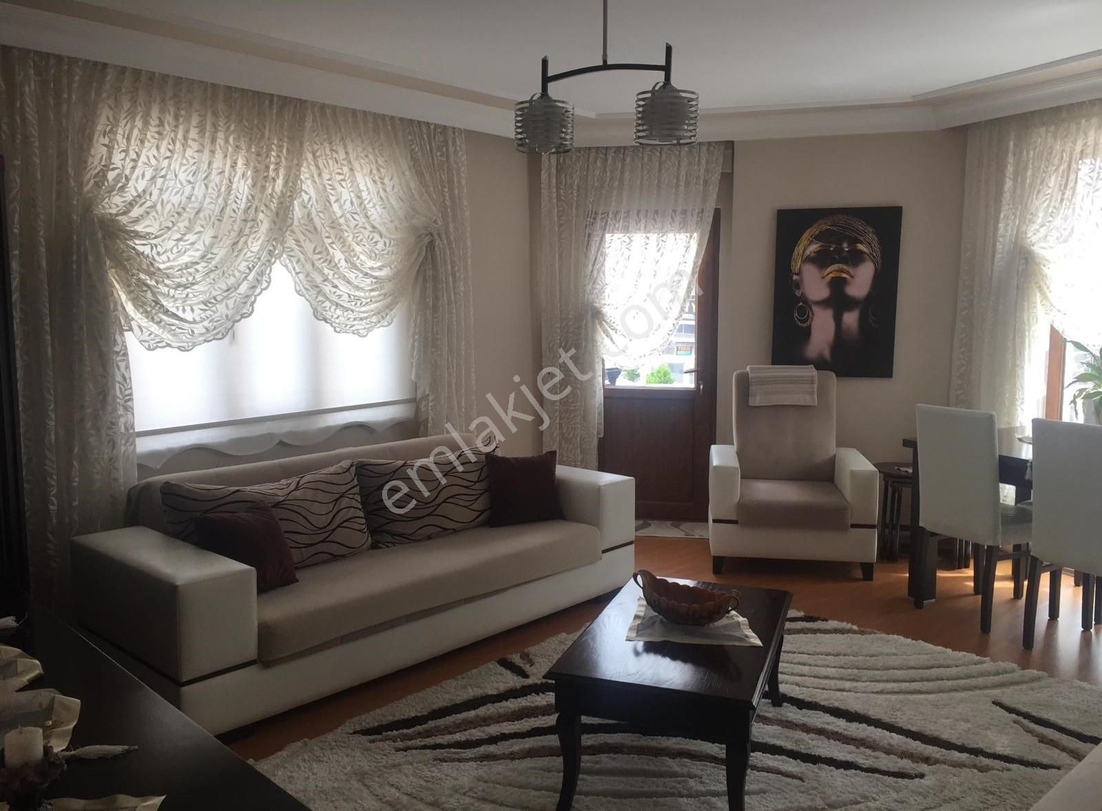 Arapçeşmede Geniş Arakat Satılık 2+1 Daire - Görsel 4