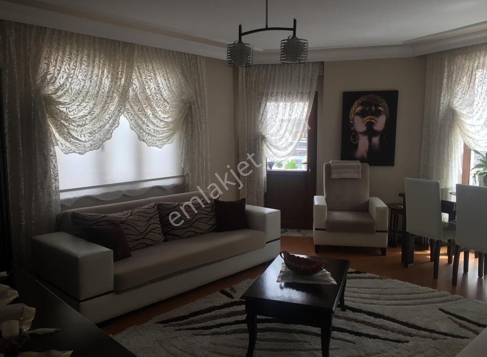 Arapçeşmede Geniş Arakat Satılık 2+1 Daire - Görsel 2