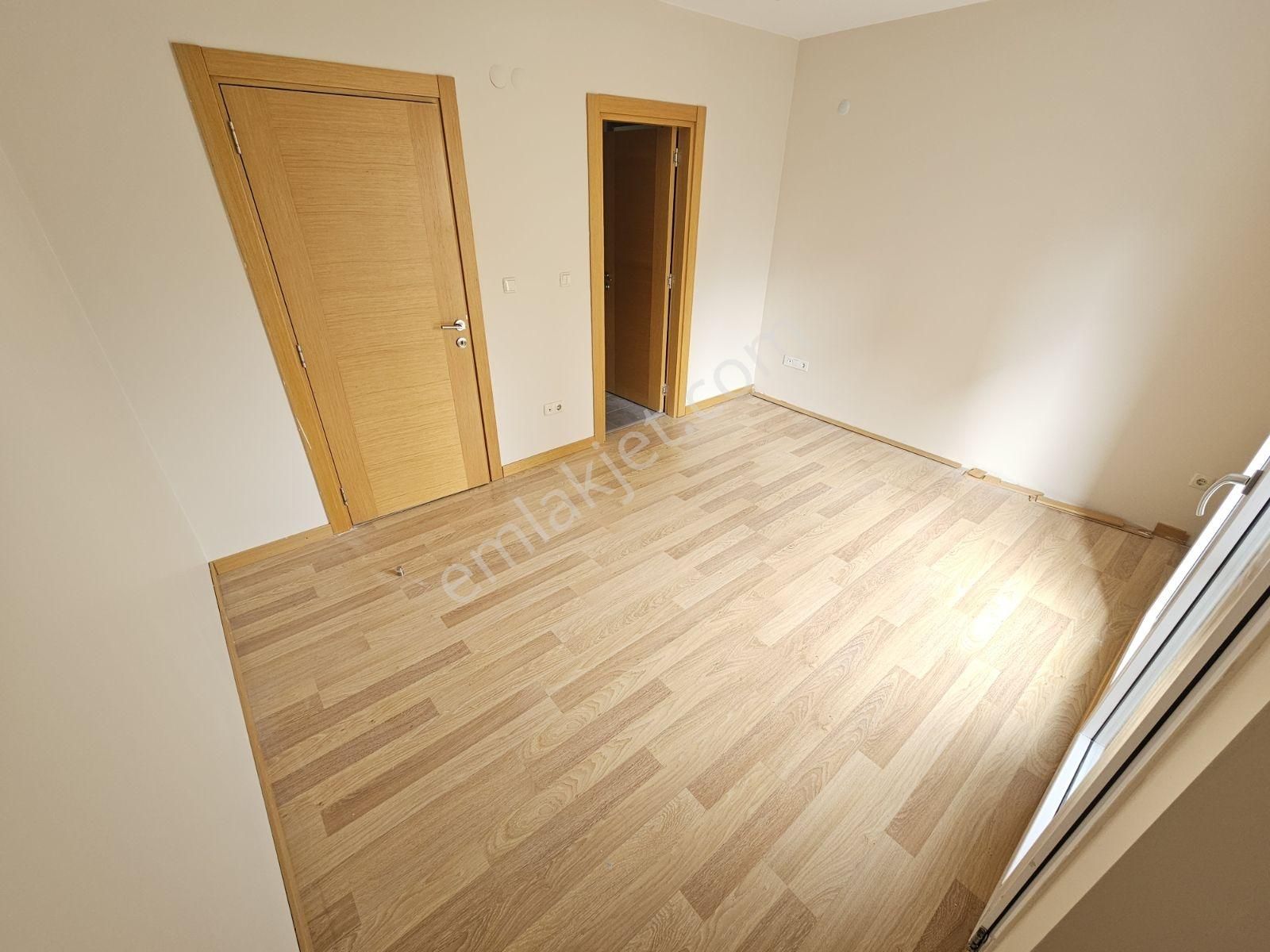 Şerifali Mah. Hapy Garden Sitesi'nde Kiralık 2 +1 Daire - Görsel 14