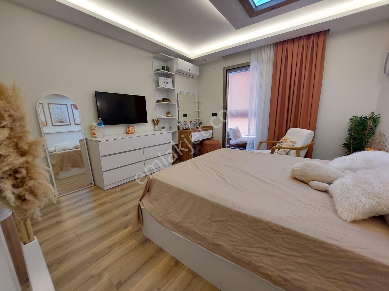 Kuşadası Türkmen Mahallesi Kuştur Mevkiinde Özel Havuzlu 4+1 Tek Müstakil Villa - Görsel 13