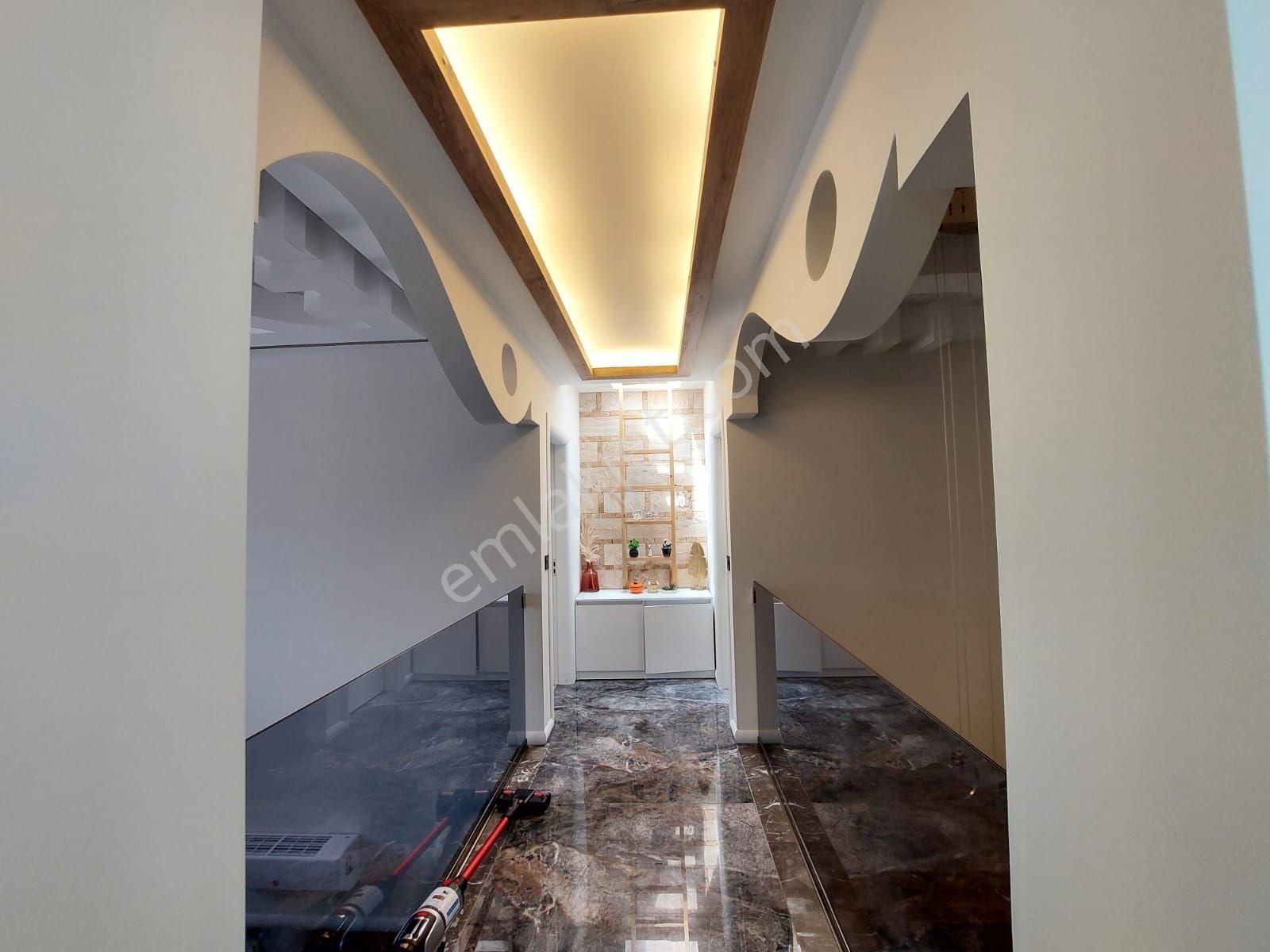 Kuşadası Türkmen Mahallesi Kuştur Mevkiinde Özel Havuzlu 4+1 Tek Müstakil Villa - Görsel 11