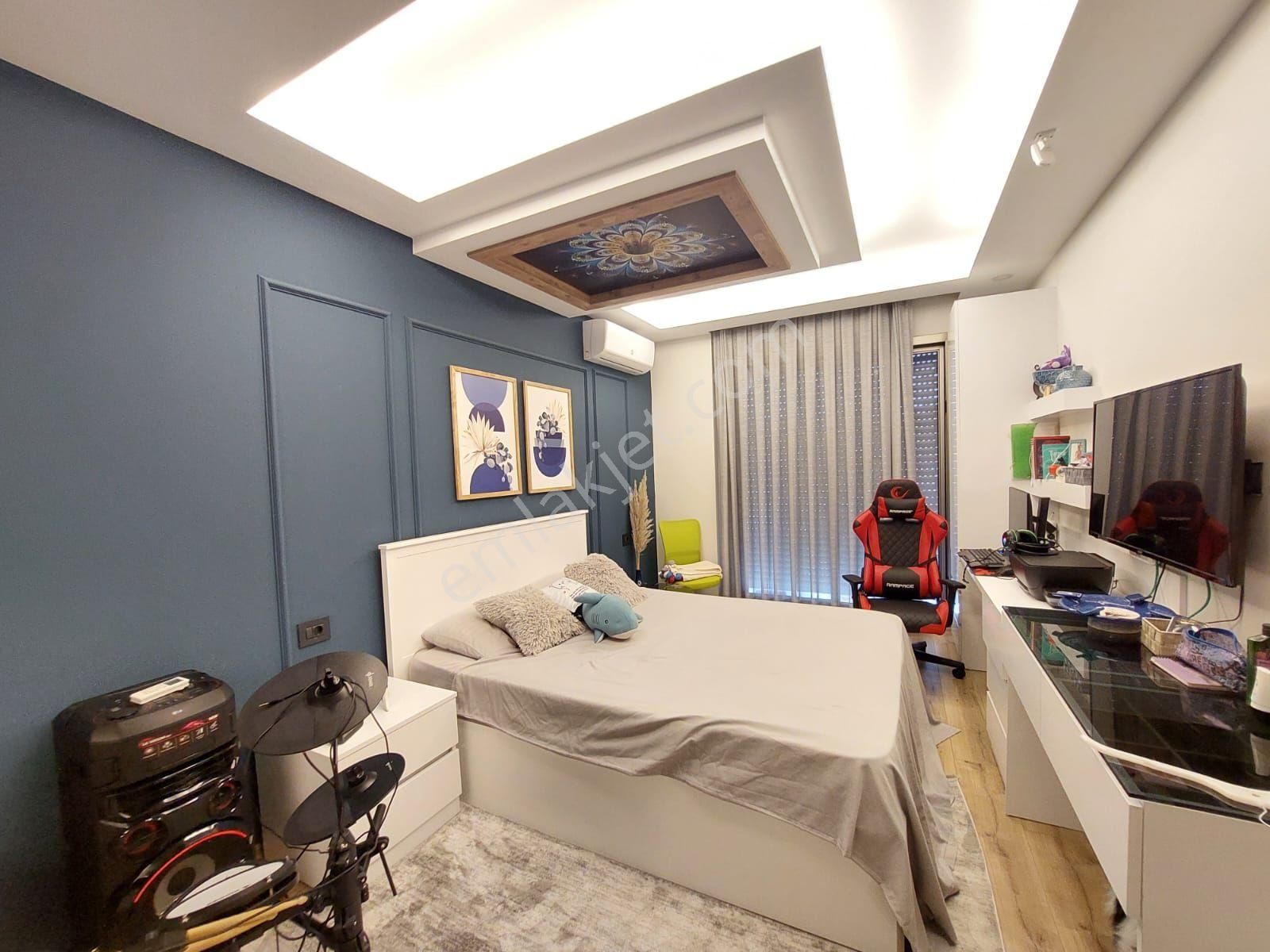 Kuşadası Türkmen Mahallesi Kuştur Mevkiinde Özel Havuzlu 4+1 Tek Müstakil Villa - Görsel 34