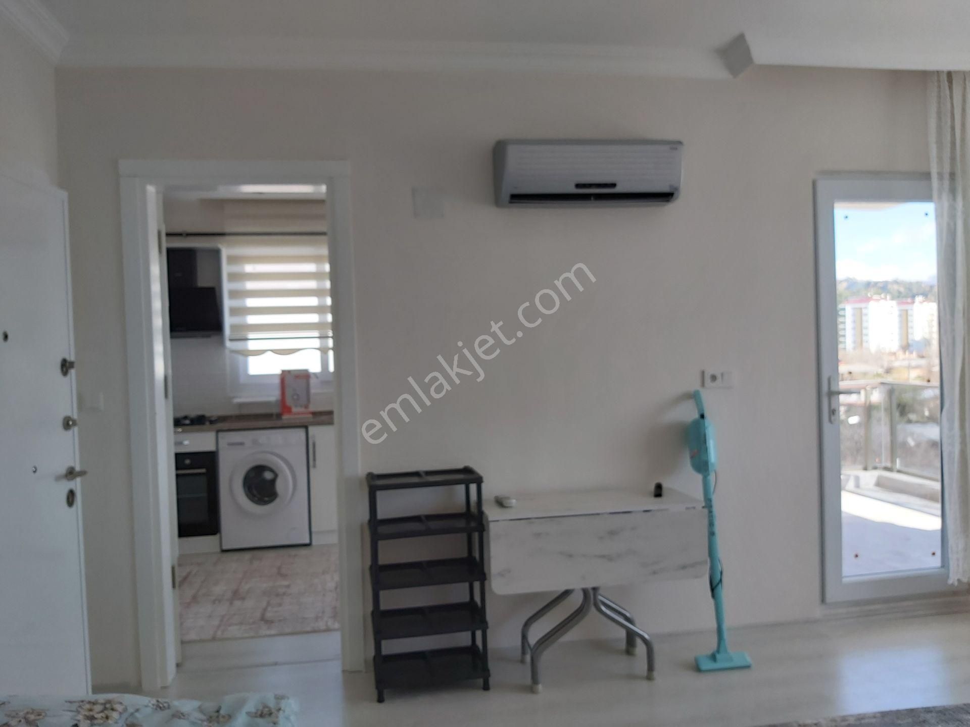 Yeşil Mah.'de Hastaneye 100 Mt Eşyalı 1+0 Kiralık Daire - Görsel 7