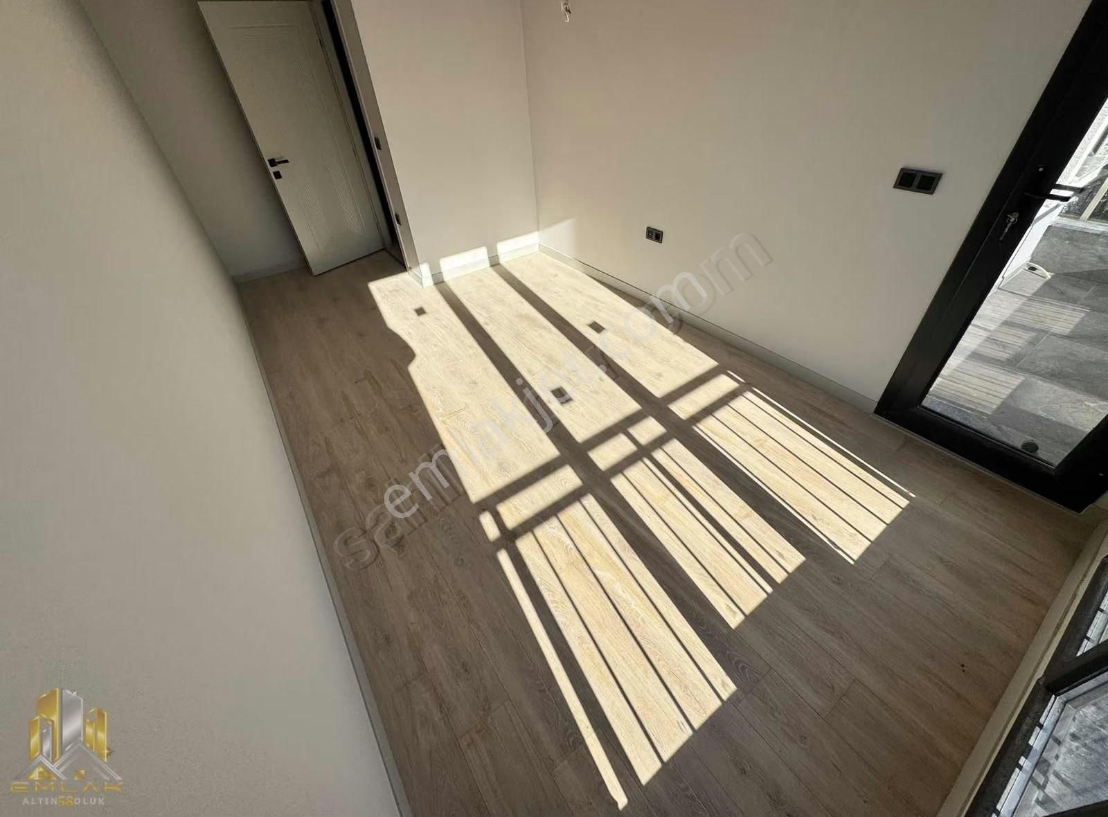 Emlak-58'den Küçükkuyu Merkezde Denize Yakın Sıfır 3+1 Villalar - Görsel 21
