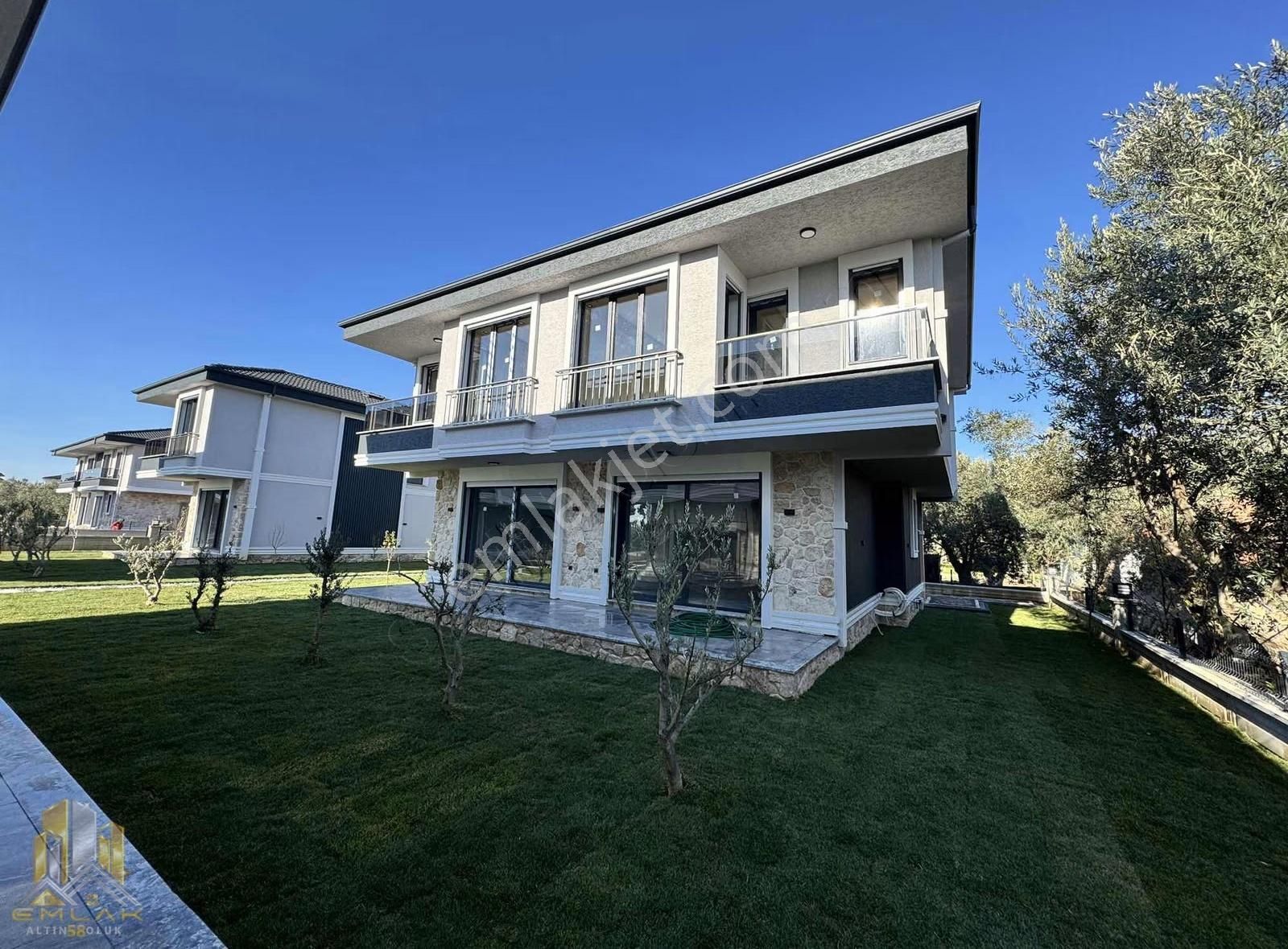 Emlak-58'den Küçükkuyu Merkezde Denize Yakın Sıfır 3+1 Villalar - Görsel 19