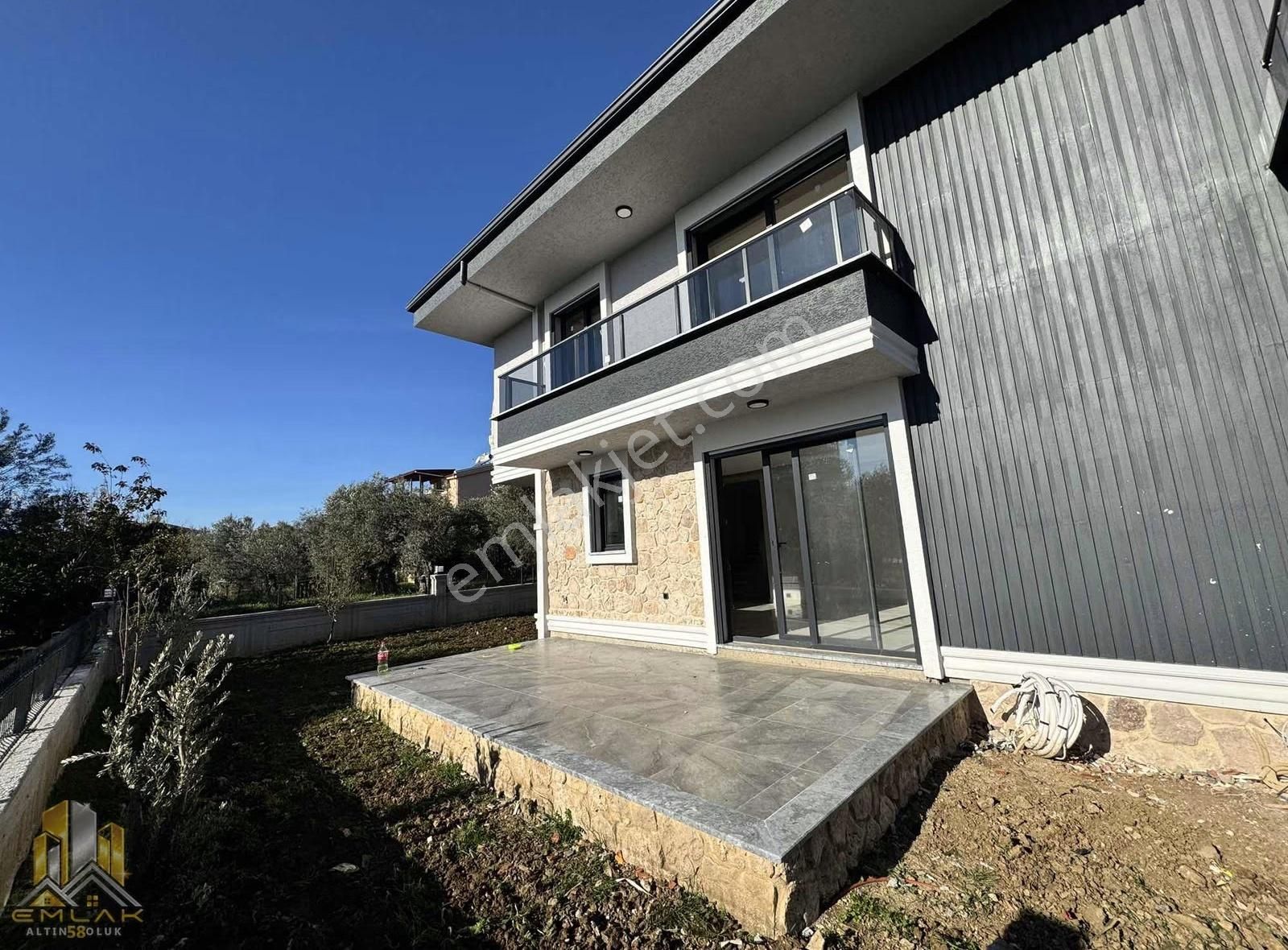 Emlak-58'den Küçükkuyu Merkezde Denize Yakın Sıfır 3+1 Villalar - Görsel 6