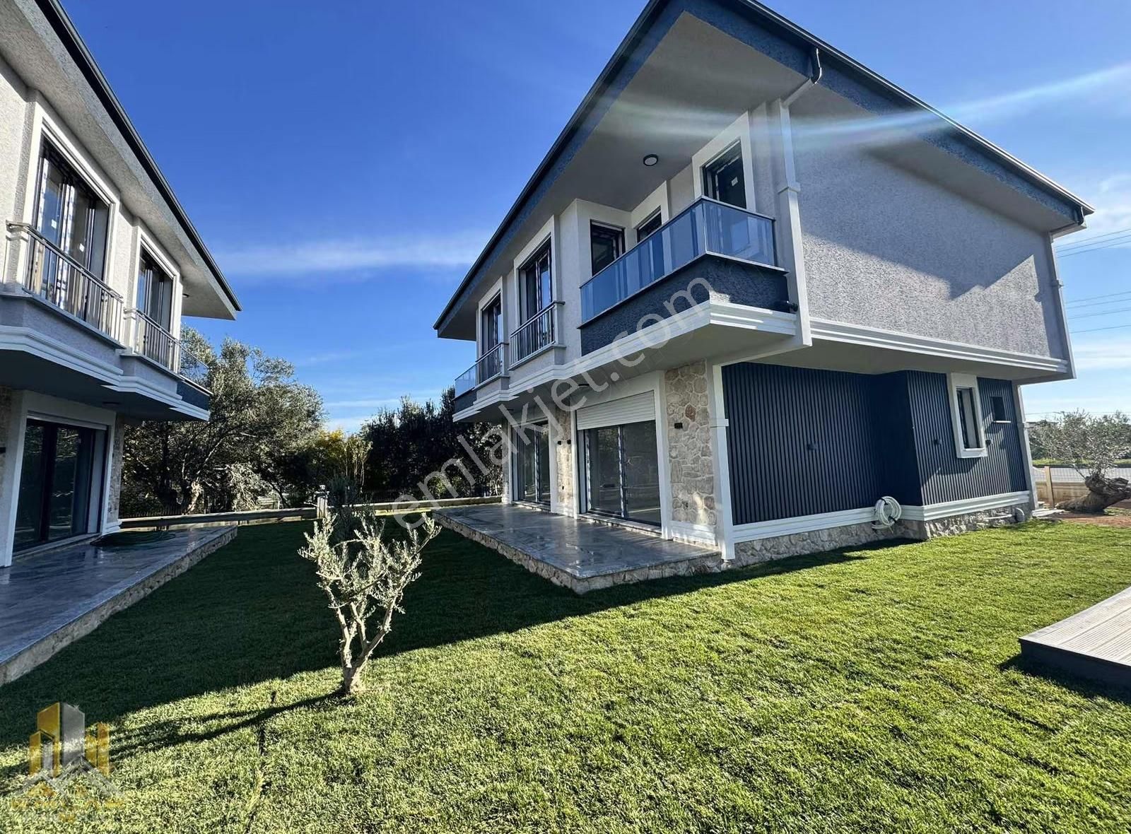 Emlak-58'den Küçükkuyu Merkezde Denize Yakın Sıfır 3+1 Villalar - Görsel 7