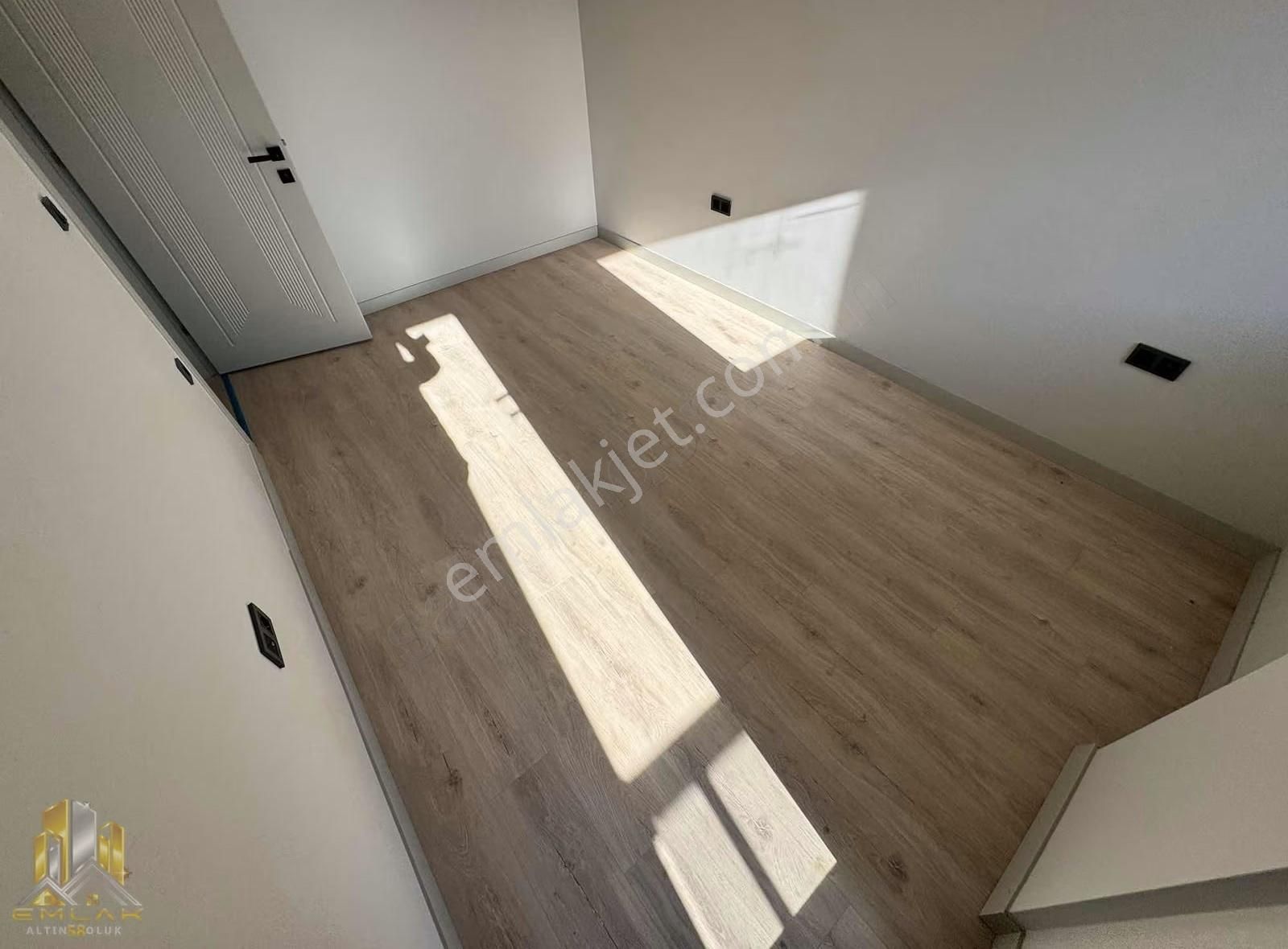 Emlak-58'den Küçükkuyu Merkezde Denize Yakın Sıfır 3+1 Villalar - Görsel 26