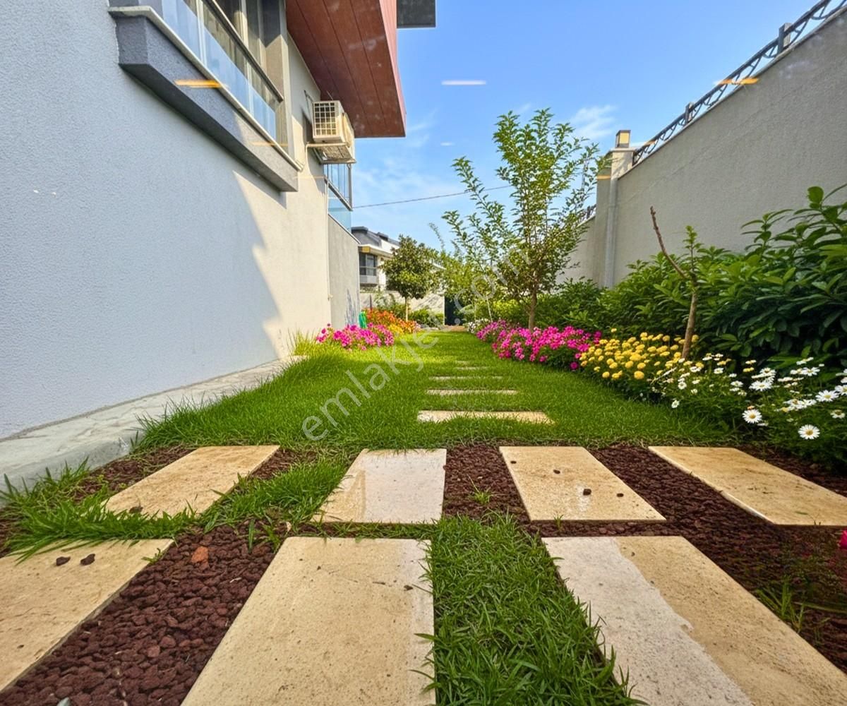 Full Konseptli Eşsiz Deniz Manzaralı Site İçi Asansörlü Villa - Görsel 21