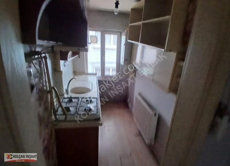 Kolçan Emlaktan Merkezde Kiralık Apart Daire - Görsel 8