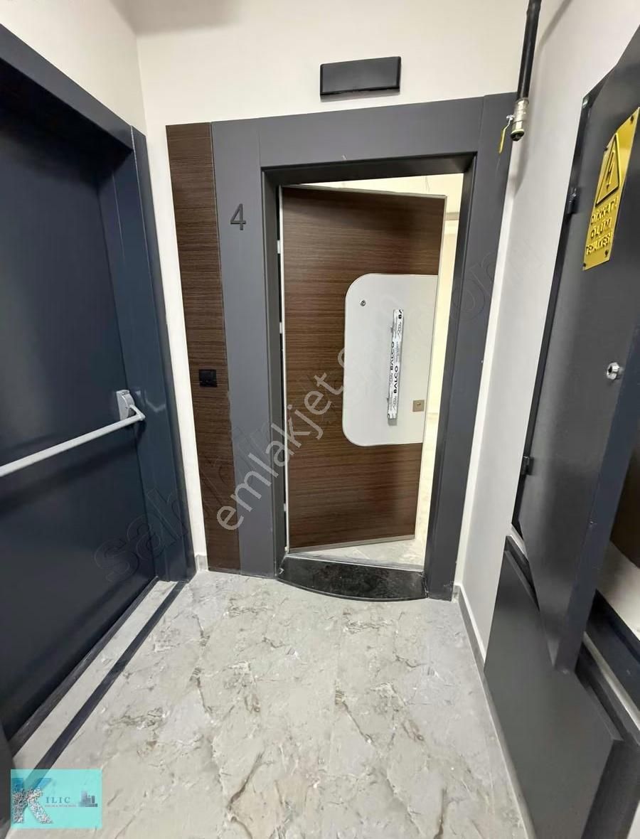 En Tepede Satılık 4+0 - Görsel 3