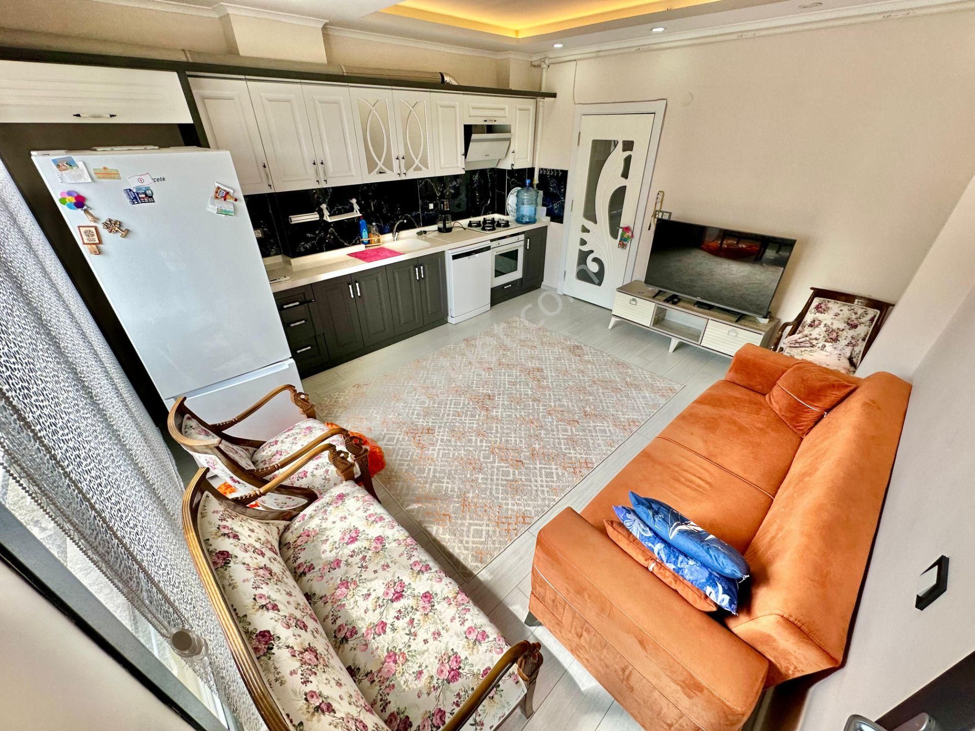 ꧁akçay Ay Emlak'tan꧂altınkum'da Kombili**full Yeni Eşyalı**doğa İle İç İçe Kiralık 1+1 Lüks Daire