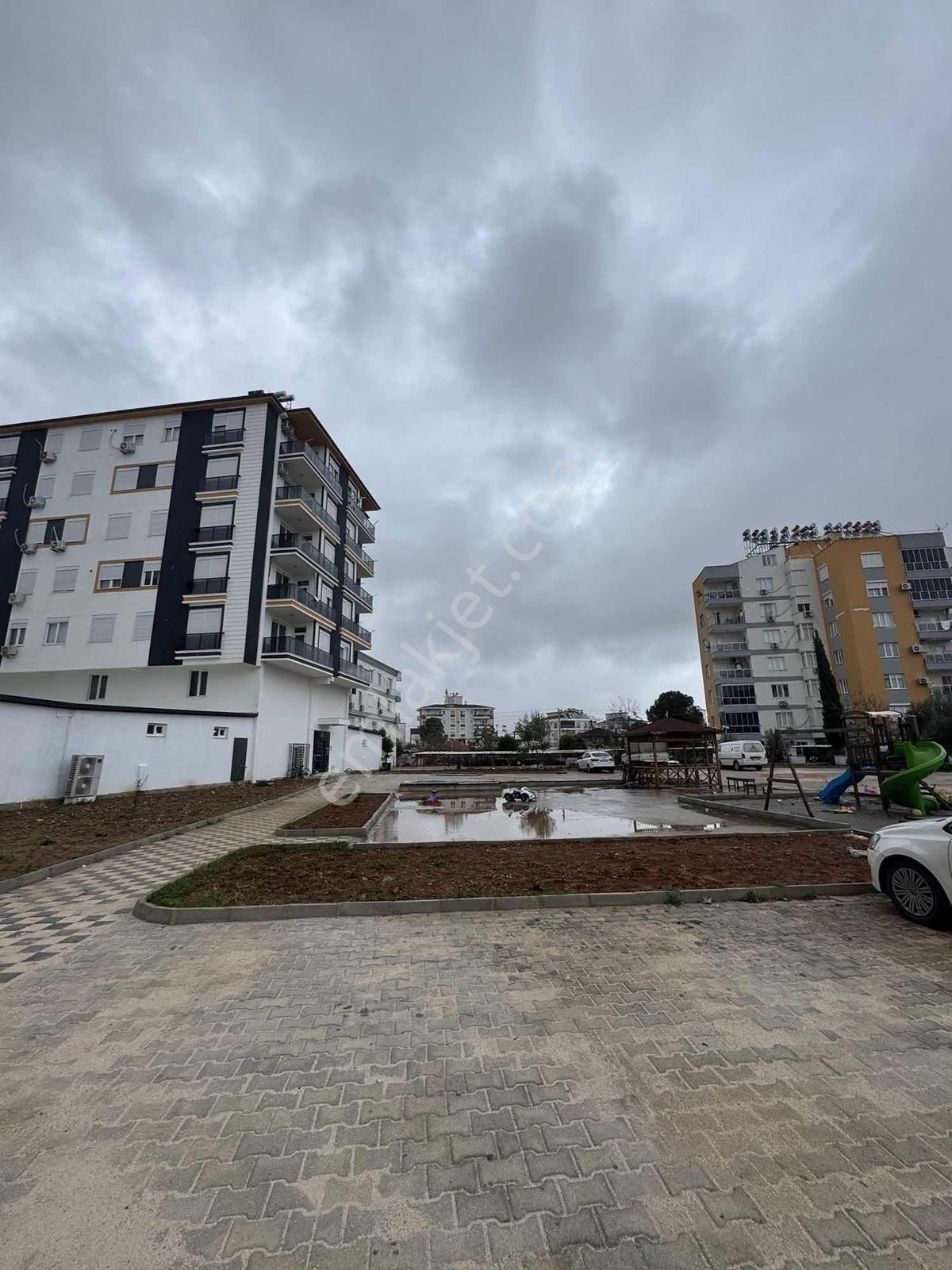 Satılık Geniş Ferah 2+1