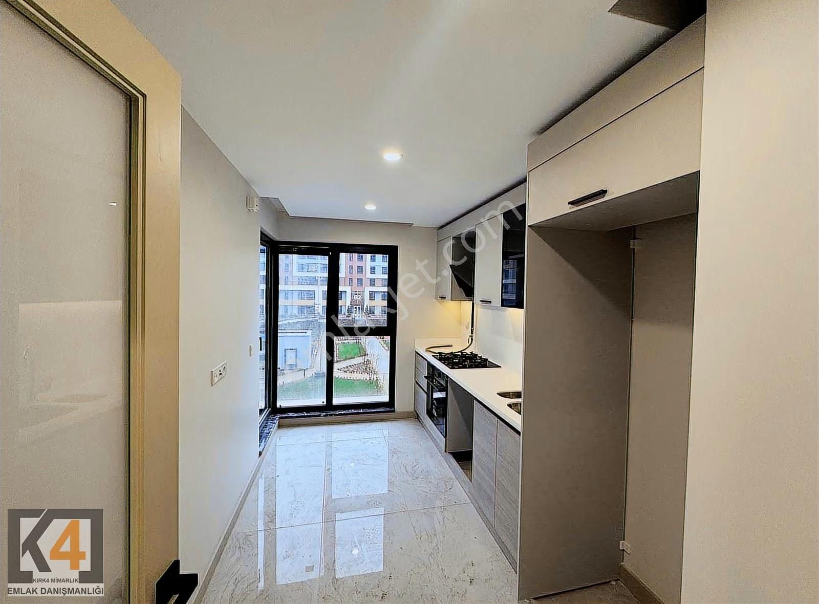 Fuzul Avrasa 2 Kiralık 2+1 Daire Ful Peyzaj Manzaralı Arakat - Görsel 9