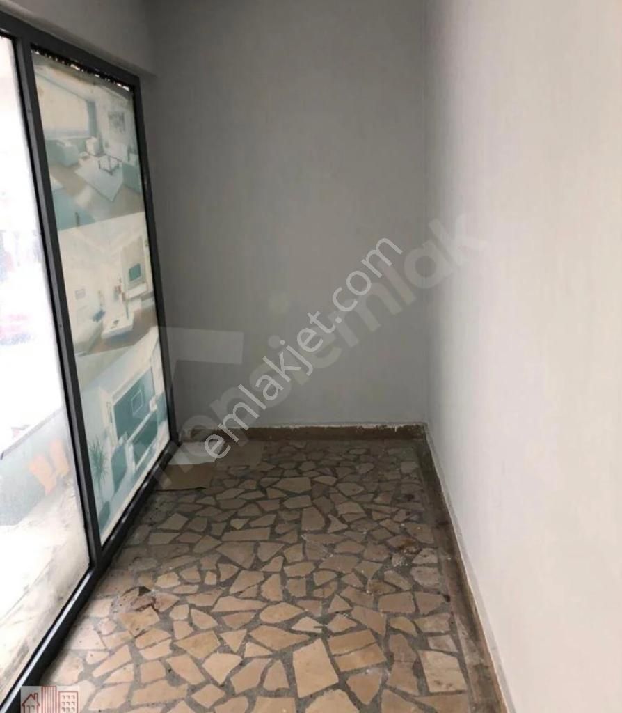 Güngören Haznedar Mah 220m2 3katlı Kiralık Dükkan - Görsel 7