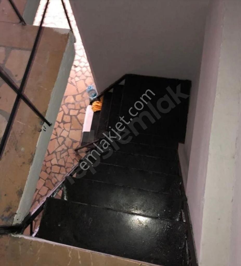 Güngören Haznedar Mah 220m2 3katlı Kiralık Dükkan - Görsel 10