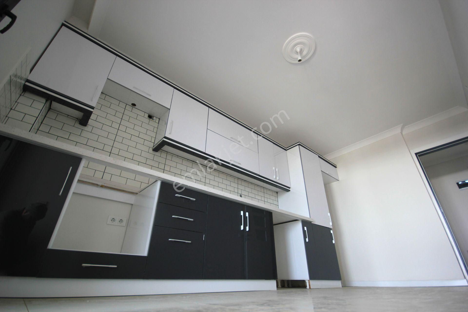 🧨💎aktiften Burhaniye'nin En Geniş Önü Kapanmaz Doğalgazlı Geniş Balkonlu Satılık 3+1 Dairesi