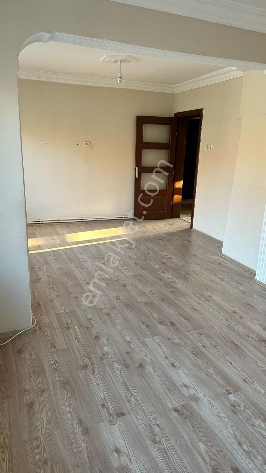 İsmet İnönü 2 Caddesi Dibinde 2+1 Kiralık Daire