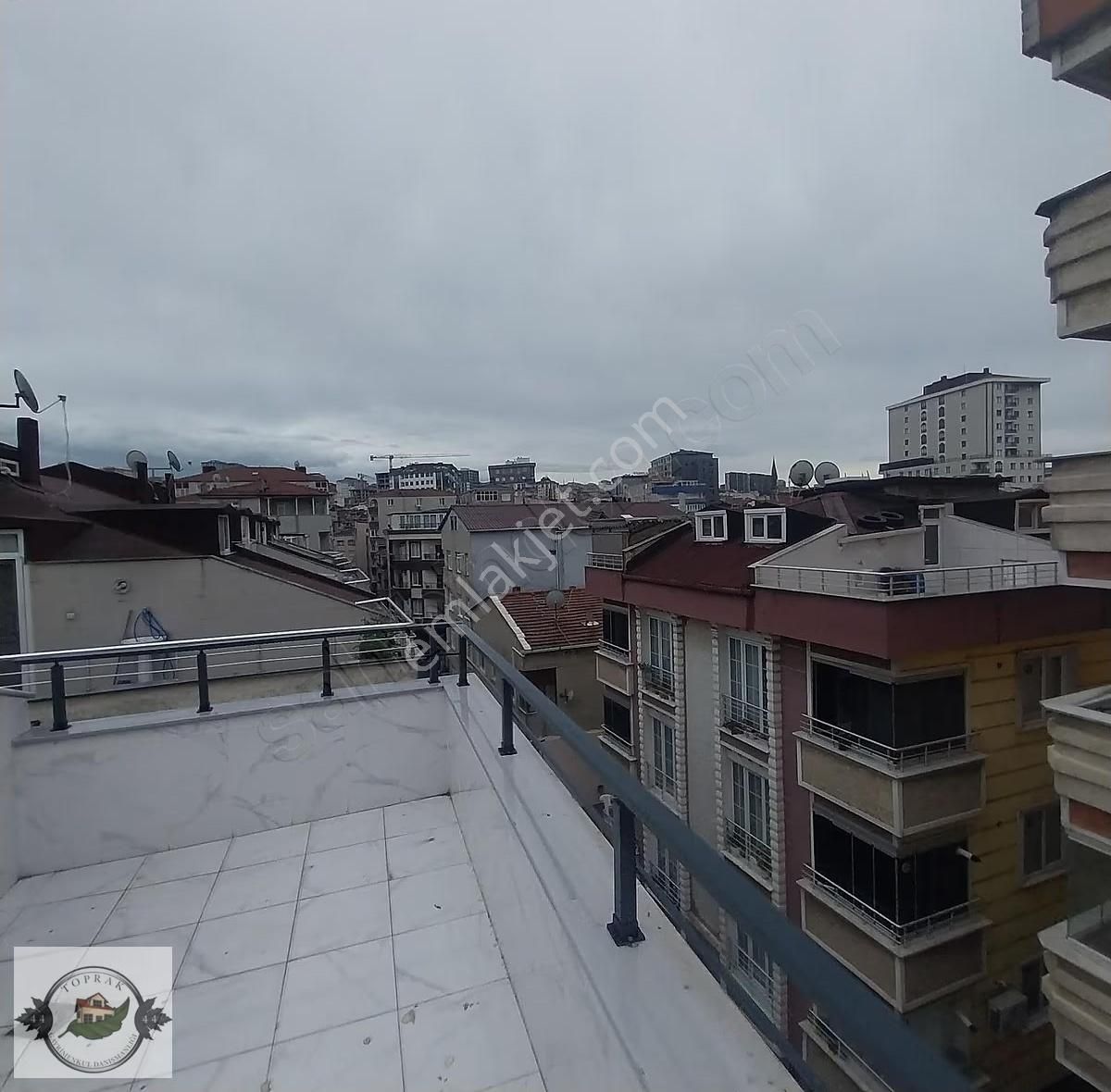 Kanaryada Asansörlü Marmaraya Yakın Sıfır Dubleks