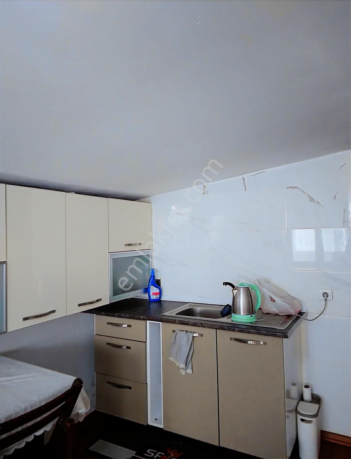 Esenyalıda 4 Yola Yakın 1+1 Satılık Çatı Katı - Görsel 4