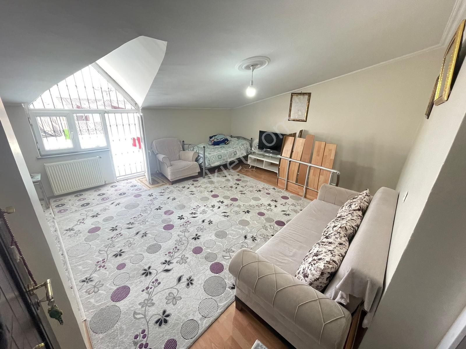 Üç Kardeşler'den İsmetpaşa Mah'de 3+2 200m² Kelepir Dublex Daire - Görsel 9