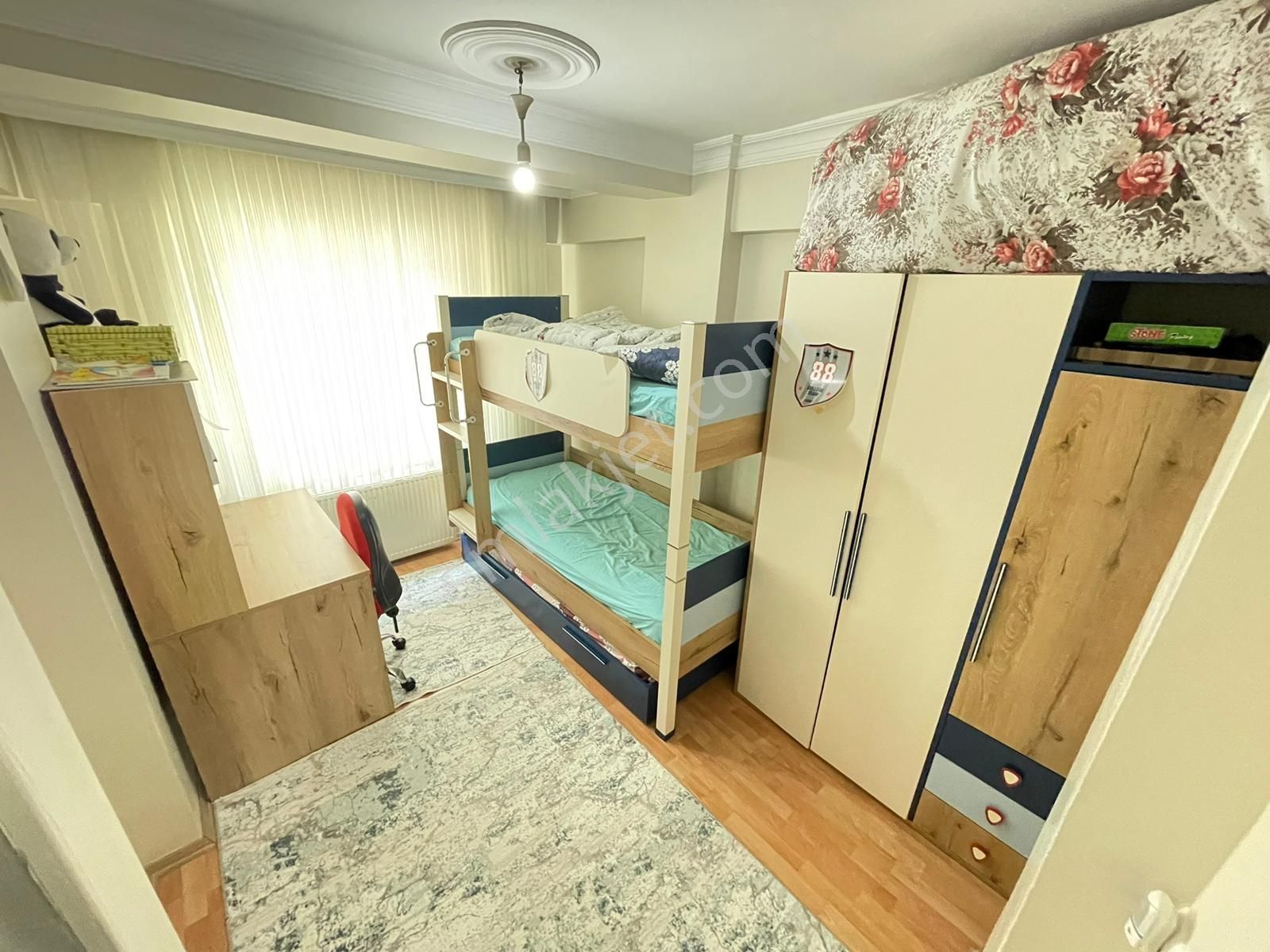 Üç Kardeşler'den İsmetpaşa Mah'de 3+2 200m² Kelepir Dublex Daire - Görsel 11