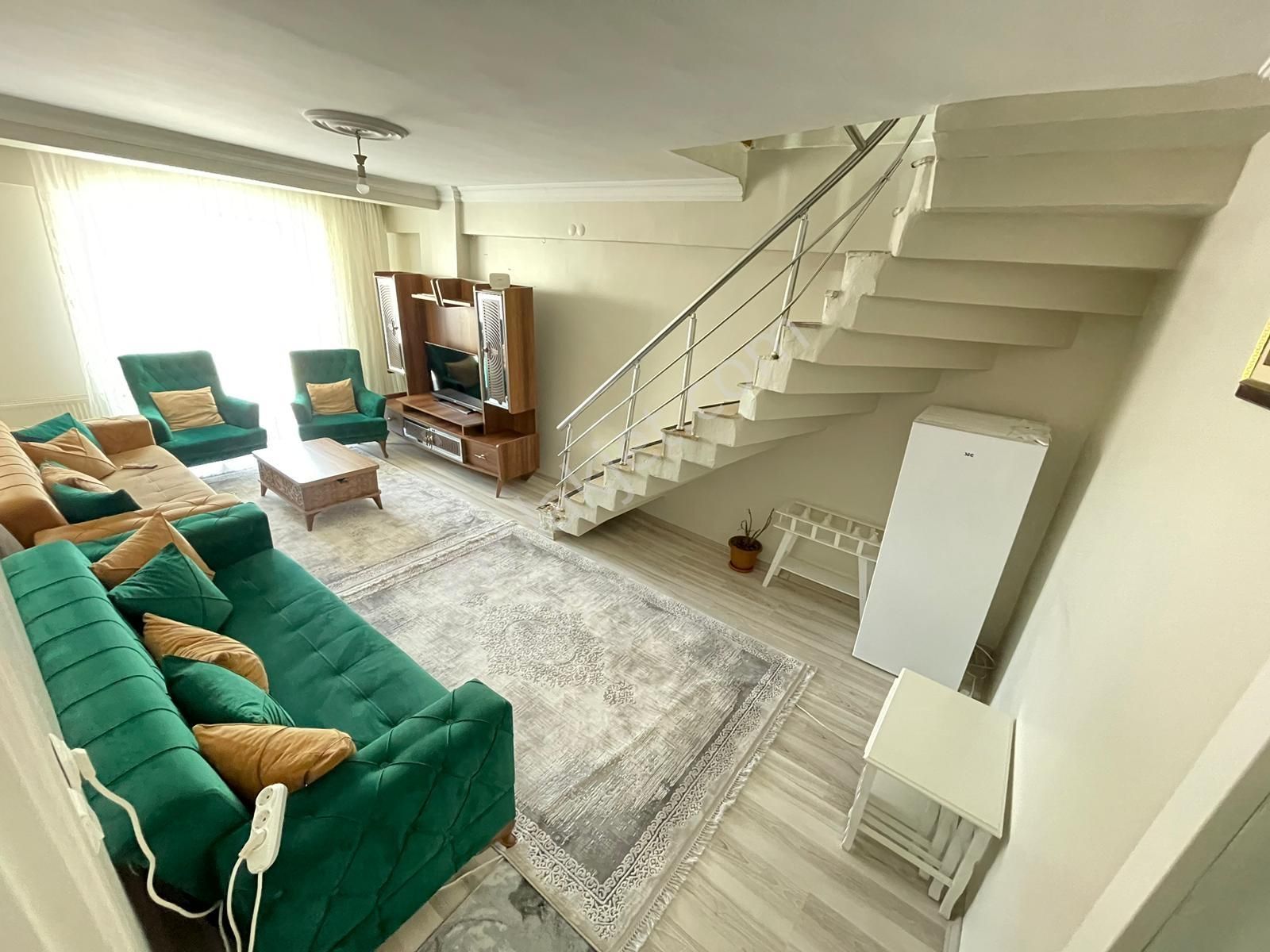 Üç Kardeşler'den İsmetpaşa Mah'de 3+2 200m² Kelepir Dublex Daire - Görsel 8