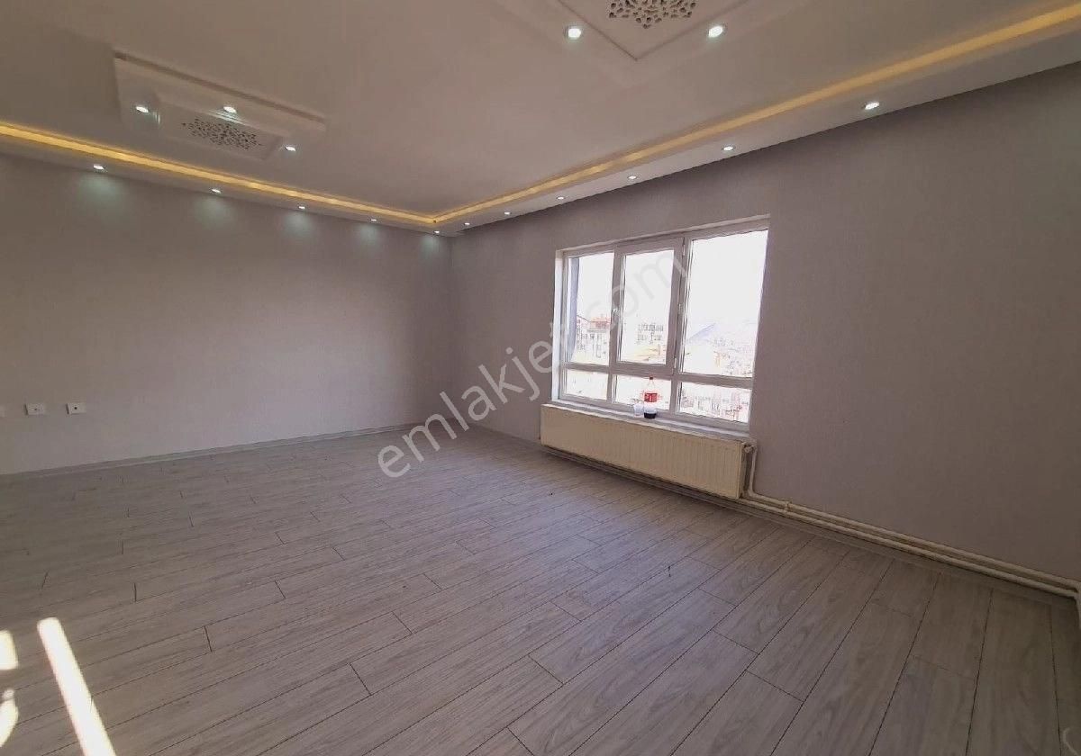 Keçiören.çaldıran 3+1 Katta İskanlı Uygun Daire - Görsel 4