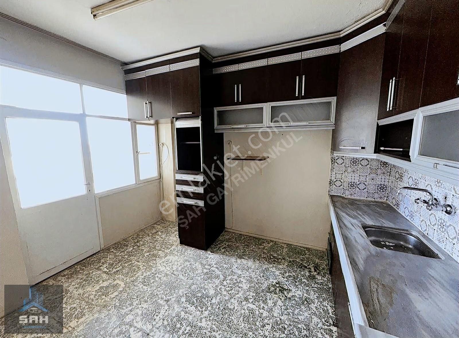 Şah'tan Sevgi Yolu Üst Caddesinde 2+1 Çift Cephe Satılık Daire - Görsel 11