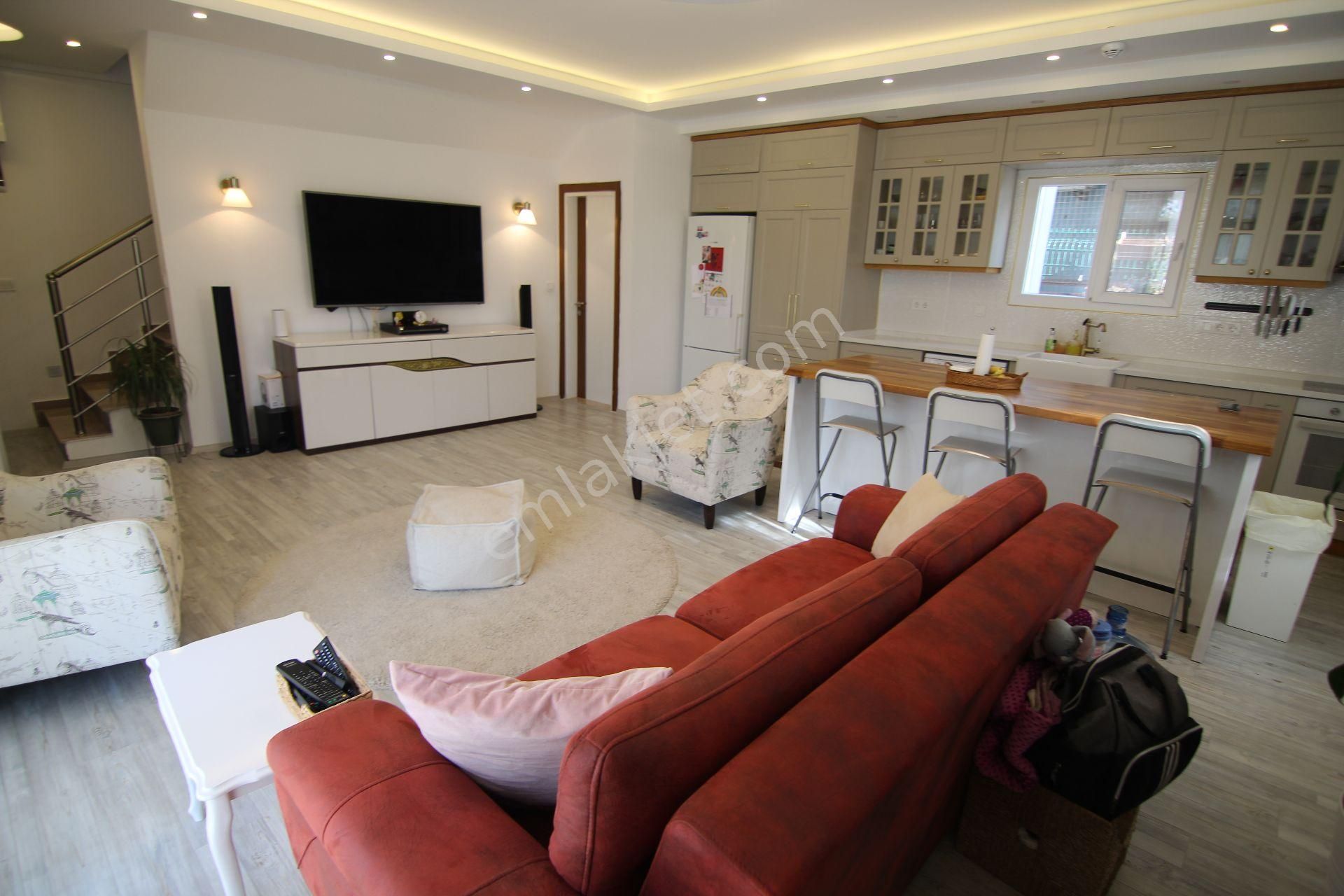 Didim Mavişehirde Deniz Manzaralı Denize 400 Metre 5+1 Villa - Görsel 28