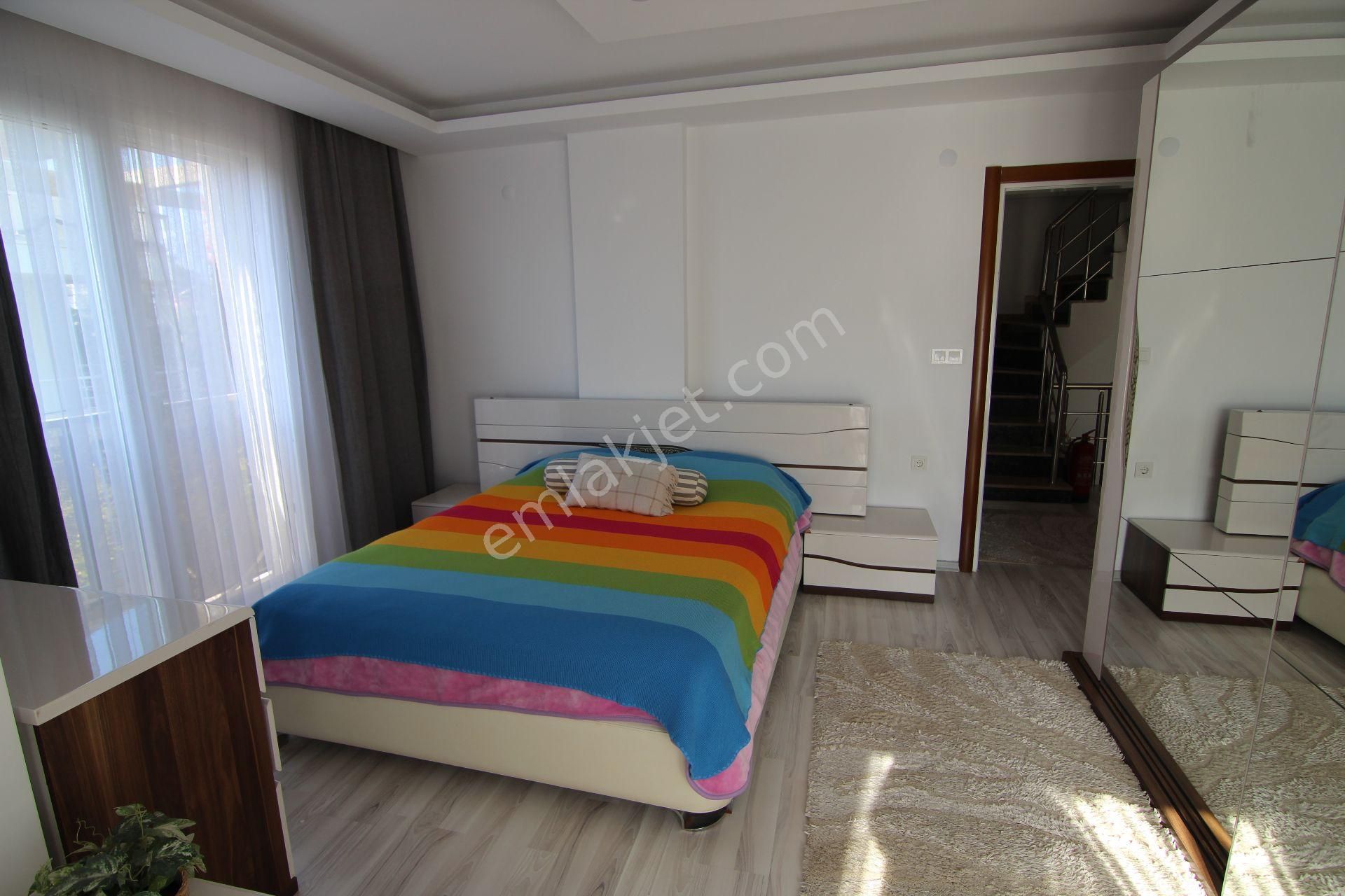 Didim Mavişehirde Deniz Manzaralı Denize 400 Metre 5+1 Villa - Görsel 10