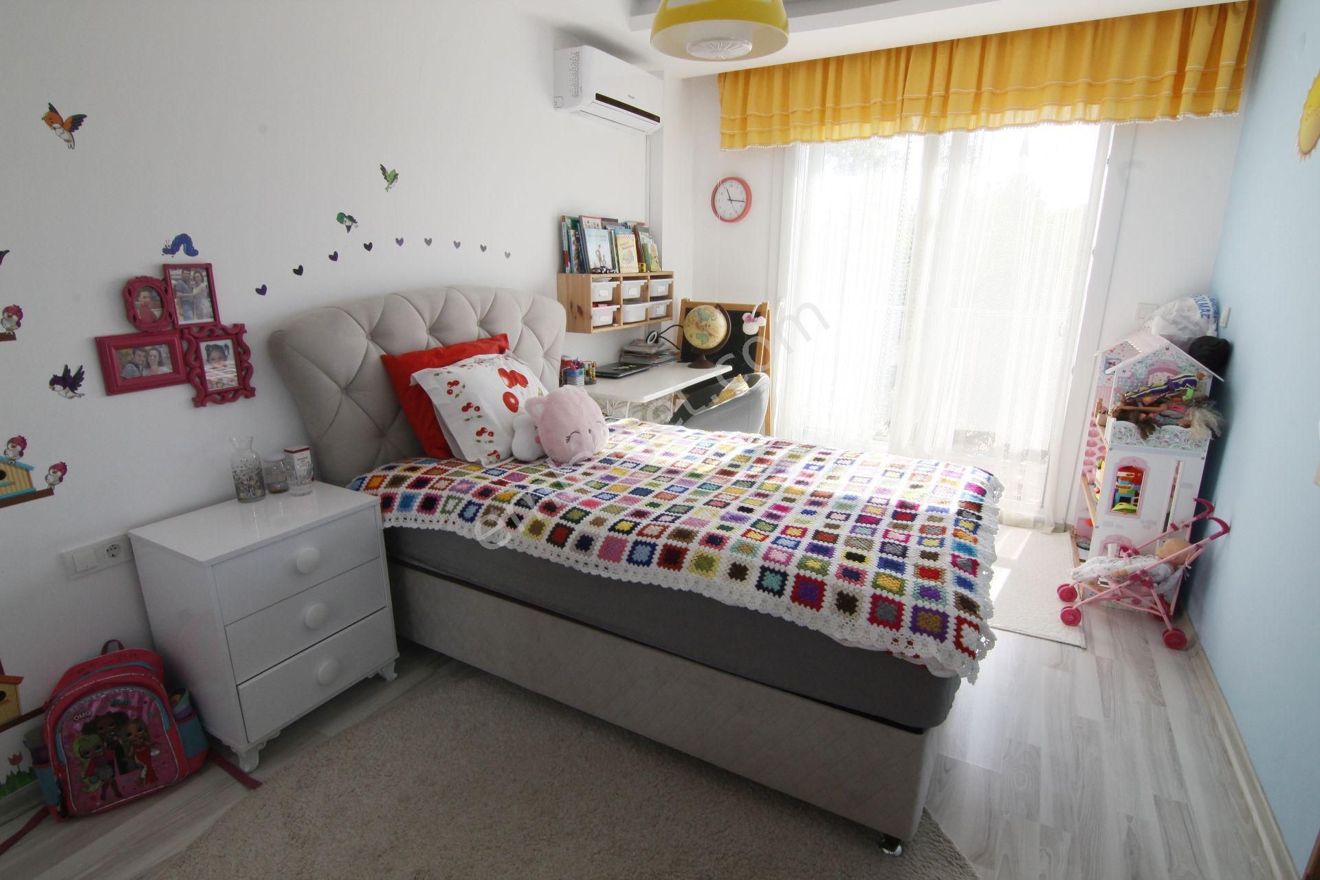 Didim Mavişehirde Deniz Manzaralı Denize 400 Metre 5+1 Villa - Görsel 6