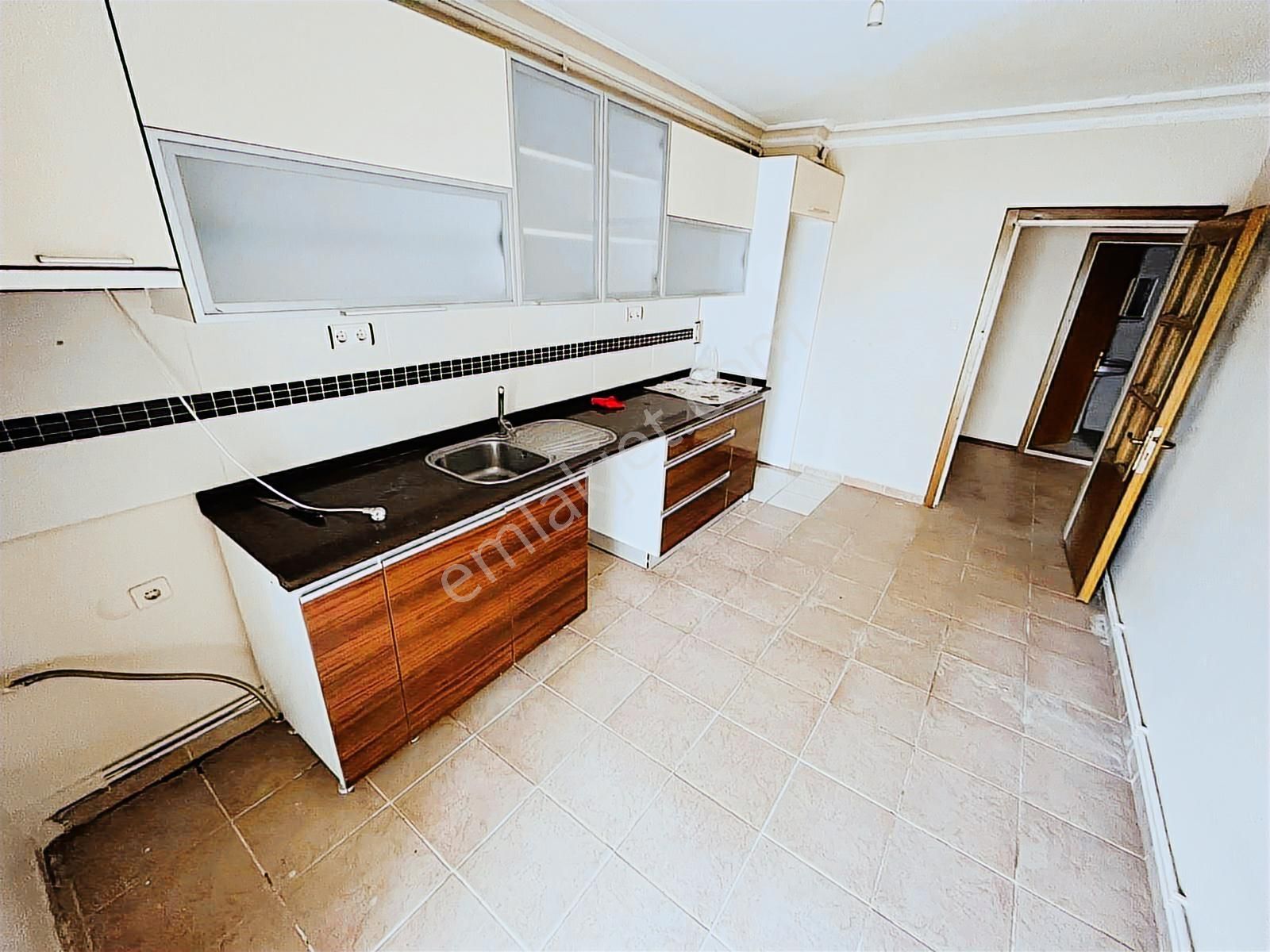 Eryaman Öz Ahikent Sitesinde Ara Kat Asansörlü 3+1 Kiralık Daire - Görsel 13