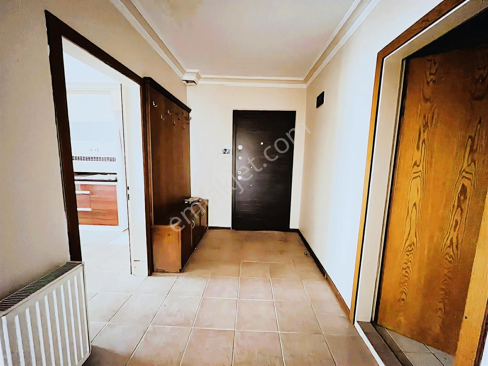 Eryaman Öz Ahikent Sitesinde Ara Kat Asansörlü 3+1 Kiralık Daire - Görsel 22