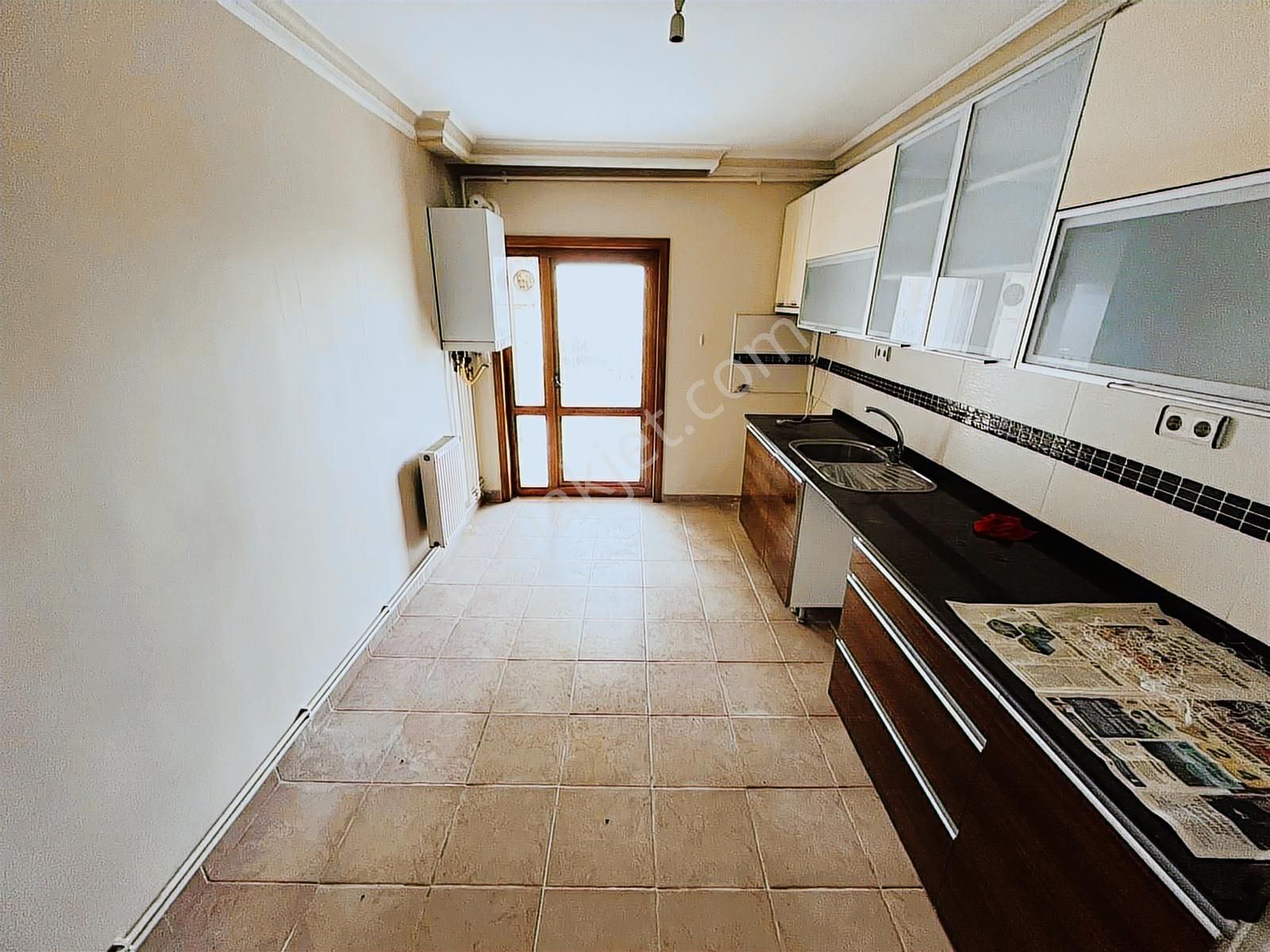 Eryaman Öz Ahikent Sitesinde Ara Kat Asansörlü 3+1 Kiralık Daire - Görsel 23