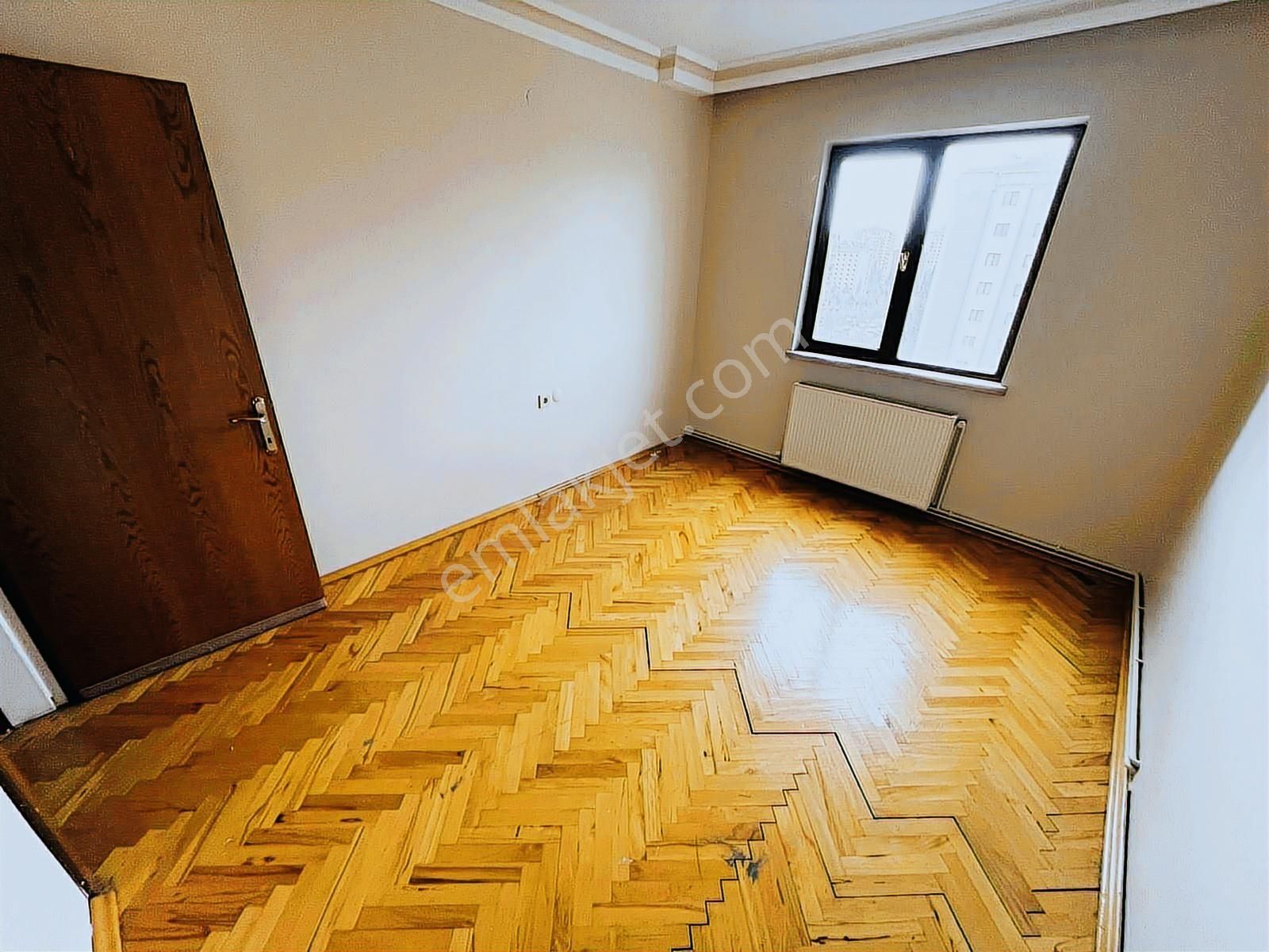 Eryaman Öz Ahikent Sitesinde Ara Kat Asansörlü 3+1 Kiralık Daire - Görsel 12