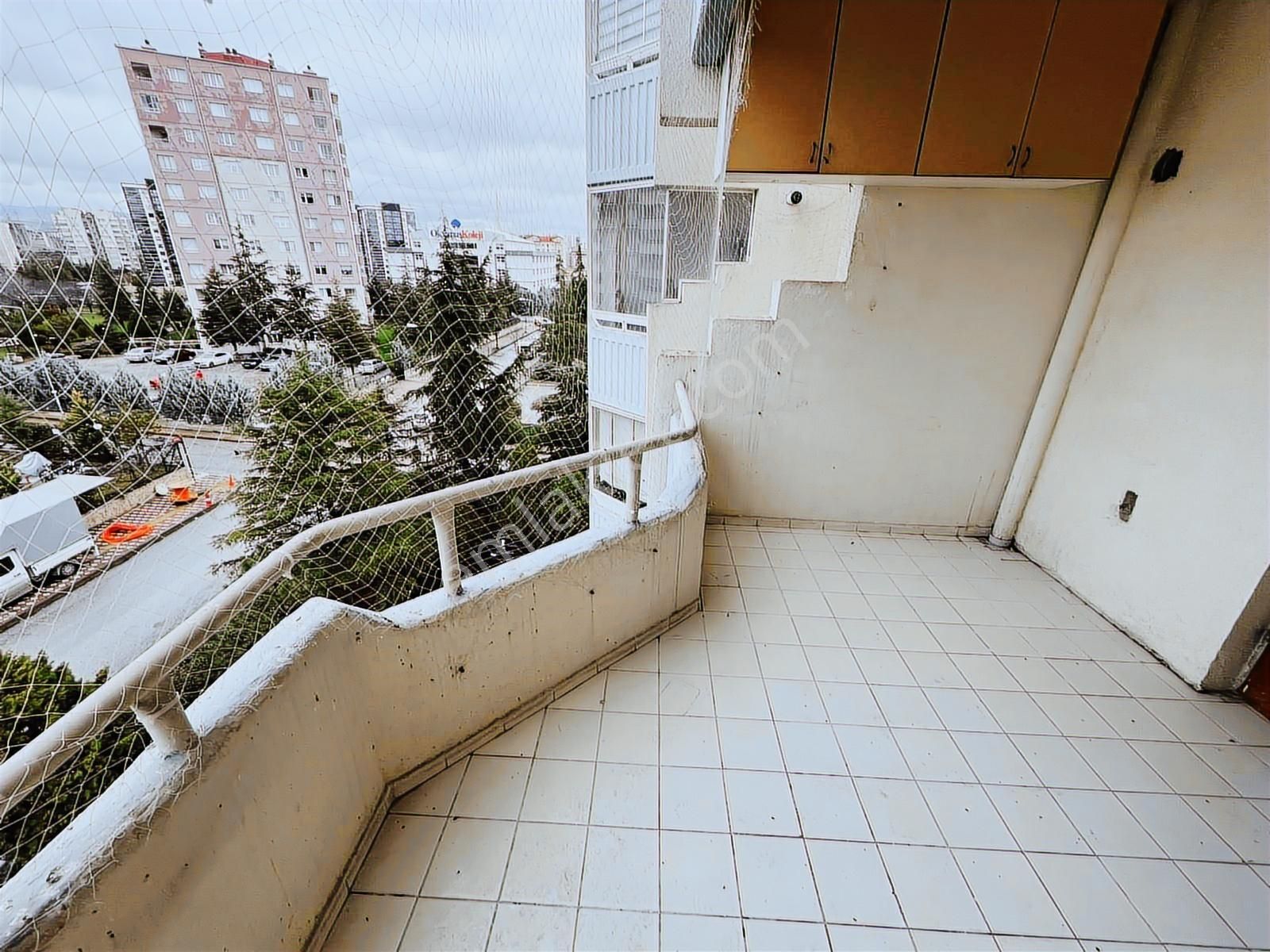 Eryaman Öz Ahikent Sitesinde Ara Kat Asansörlü 3+1 Kiralık Daire - Görsel 7