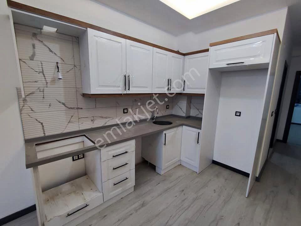 Beylikdüzü Osb Mh.5m Migros Arkası 1+1 Fırsat Dairemiz - Görsel 4