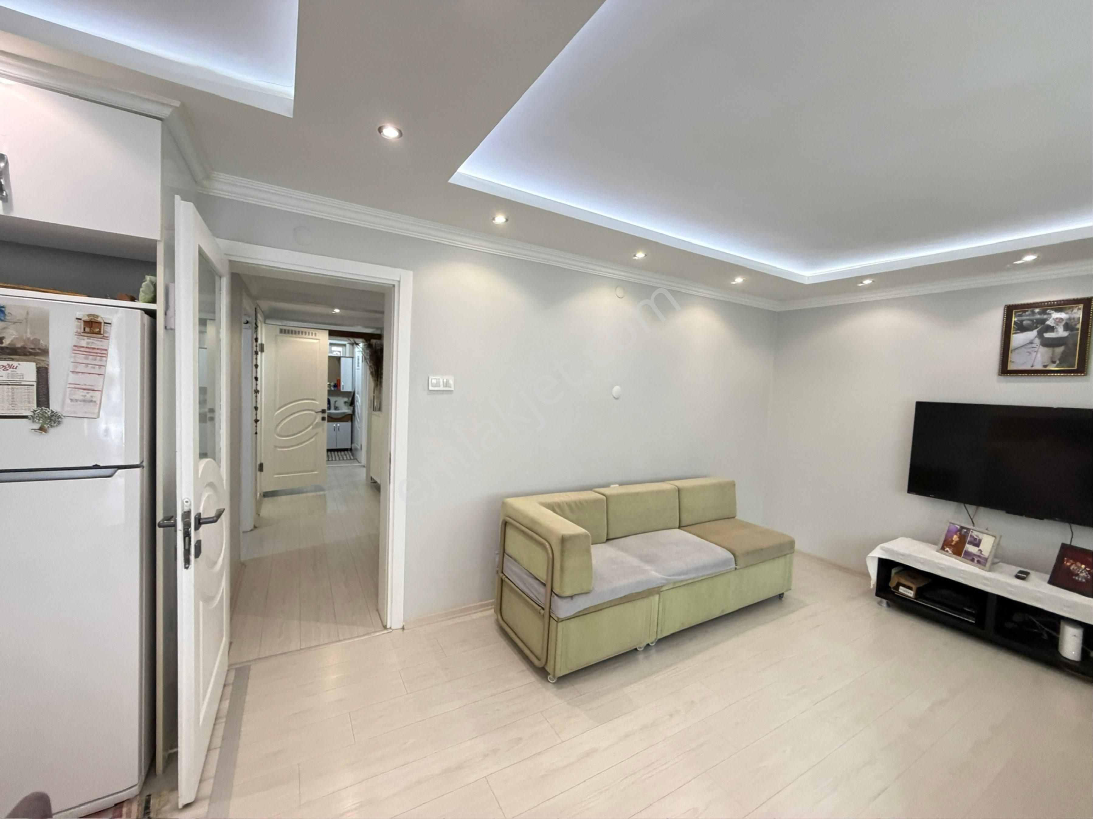 Balçova Ata Caddesine Yakın Tadilatlı 3+1 Ferah Daire - Görsel 22