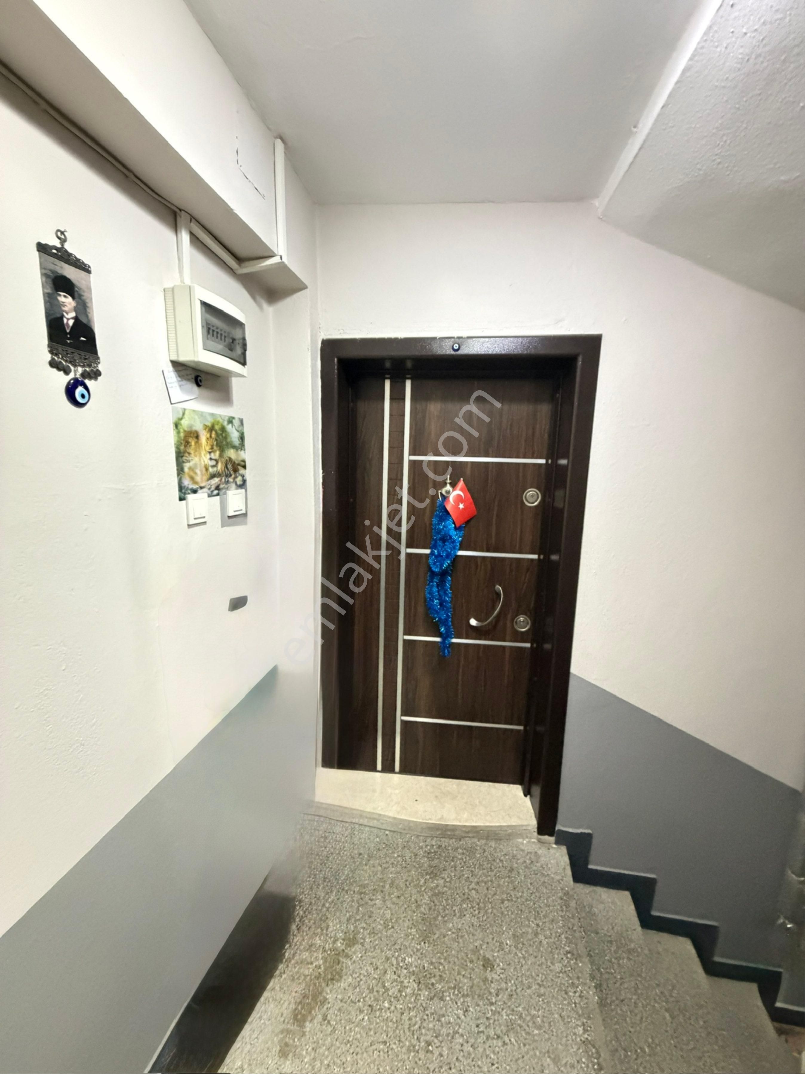 Balçova Ata Caddesine Yakın Tadilatlı 3+1 Ferah Daire - Görsel 28