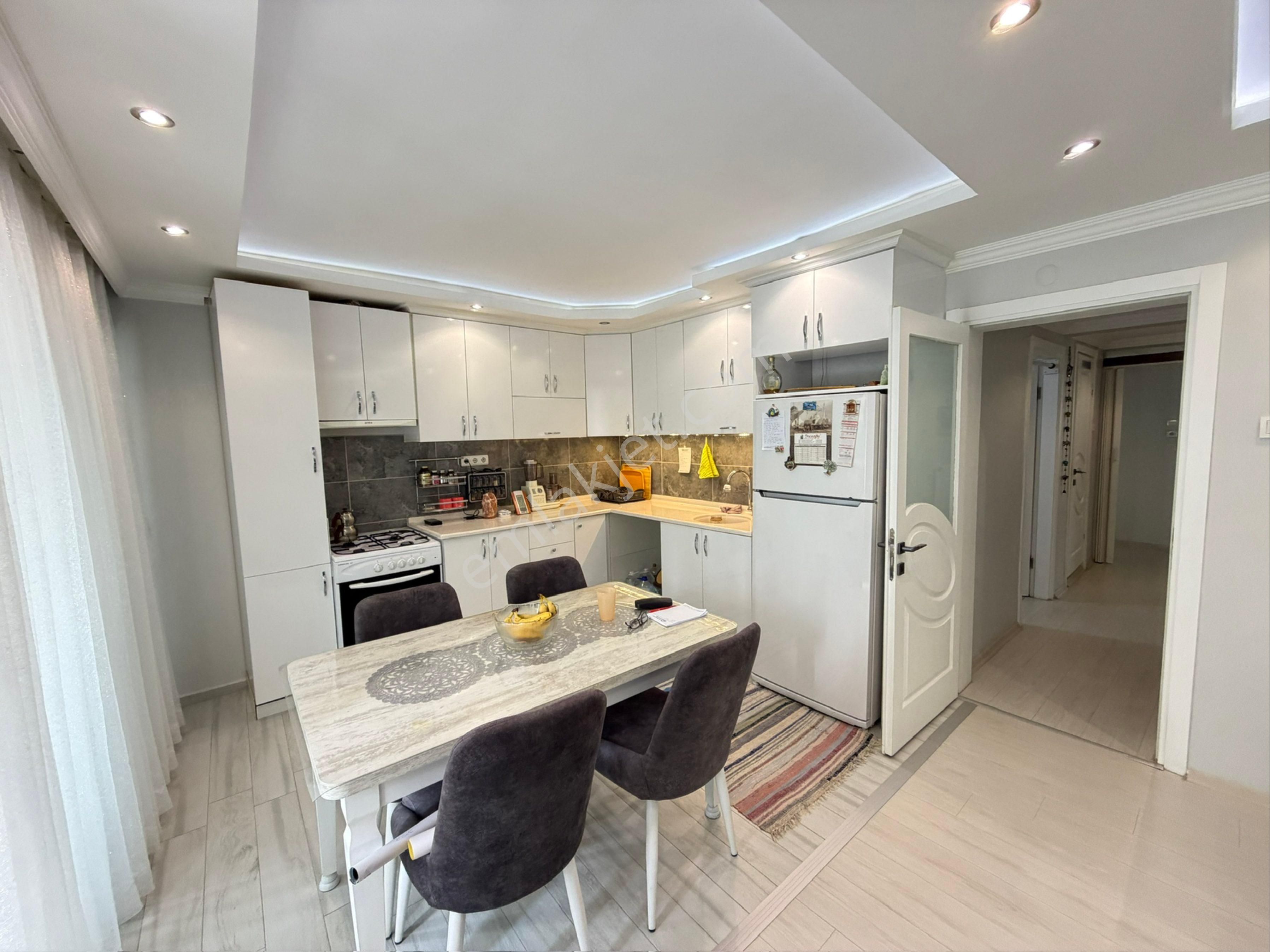 Balçova Ata Caddesine Yakın Tadilatlı 3+1 Ferah Daire - Görsel 16