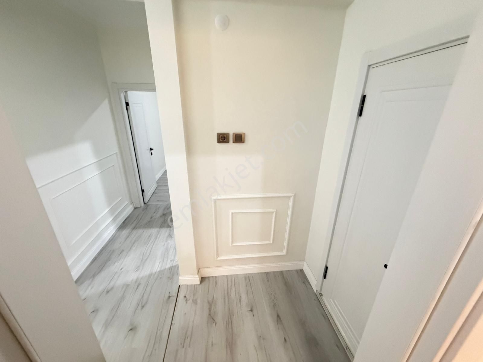 Üç Kardeşler'den 50.yıl Mah. 2+1 85m² Satılık Lüx Yüksek Giriş - Görsel 24