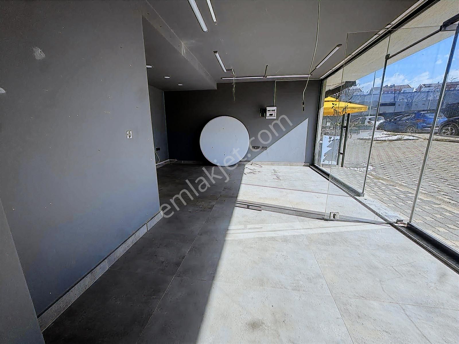 Balat'ta Kiralık Dükkan - Görsel 5