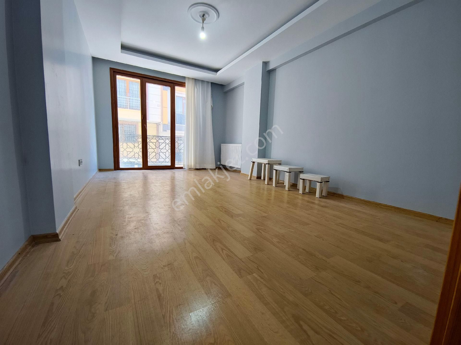 Güneyden Metroya 15 Dakika Yürüme 1+1.70 M2 Y.giriş Daire - Görsel 21