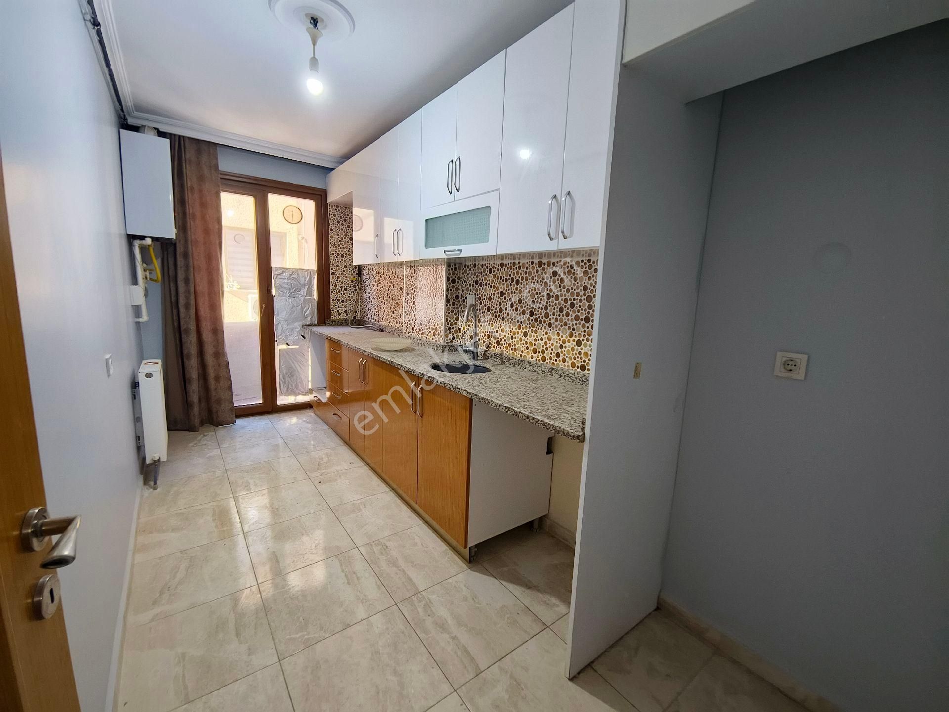 Güneyden Metroya 15 Dakika Yürüme 1+1.70 M2 Y.giriş Daire - Görsel 5