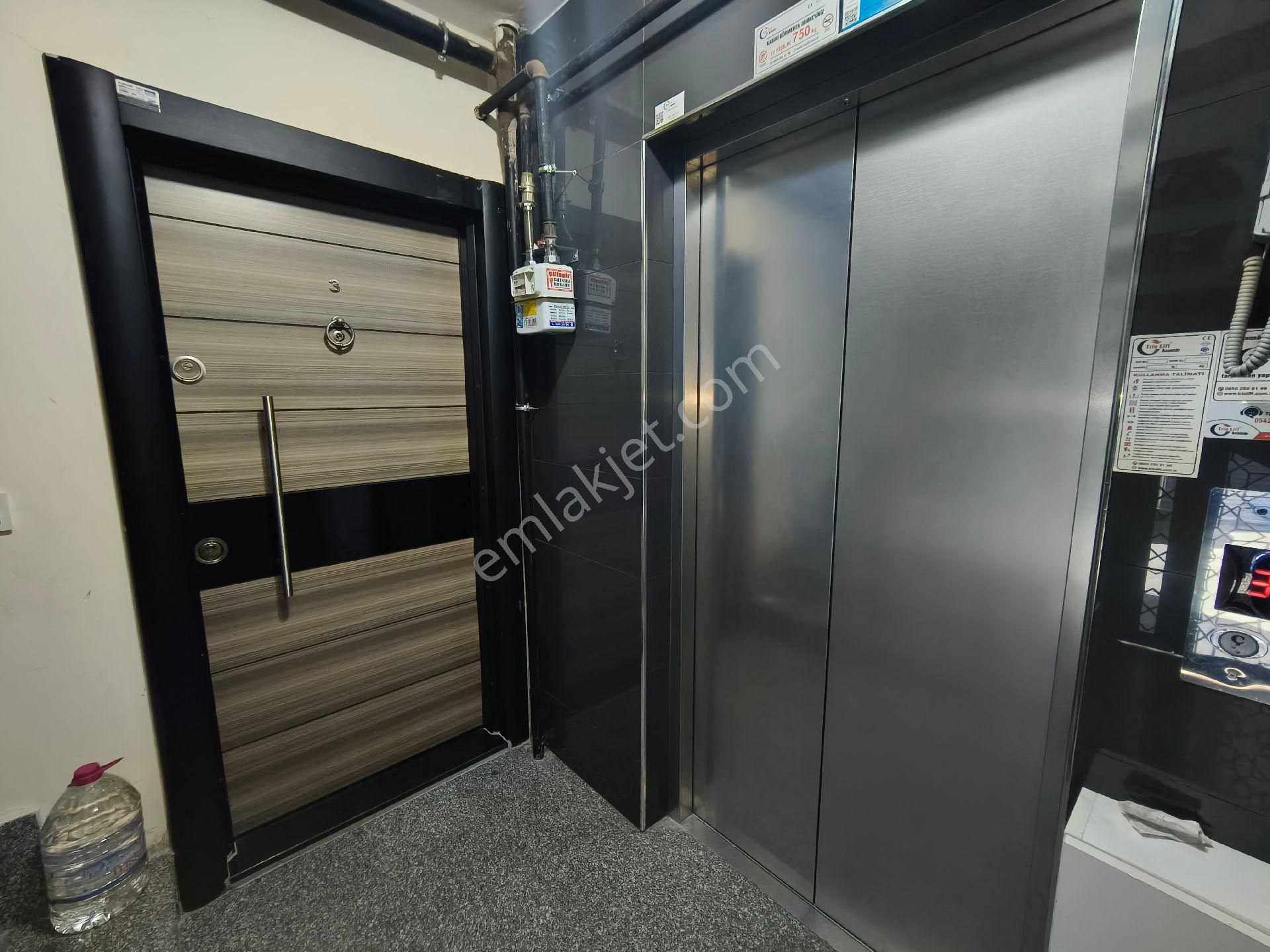 Güneyden Metroya 15 Dakika Yürüme 1+1.70 M2 Y.giriş Daire - Görsel 24