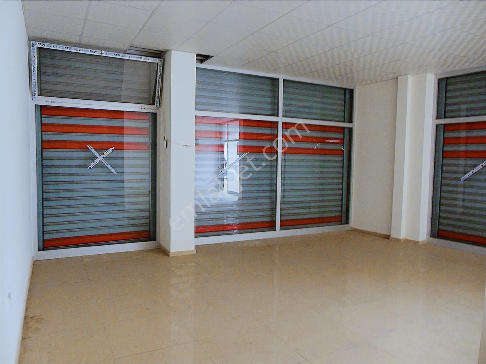 Bal Gayrimenkul- Kasımpaşa Okul Sokakta 60 M2 Köşe Dükkan - Görsel 2