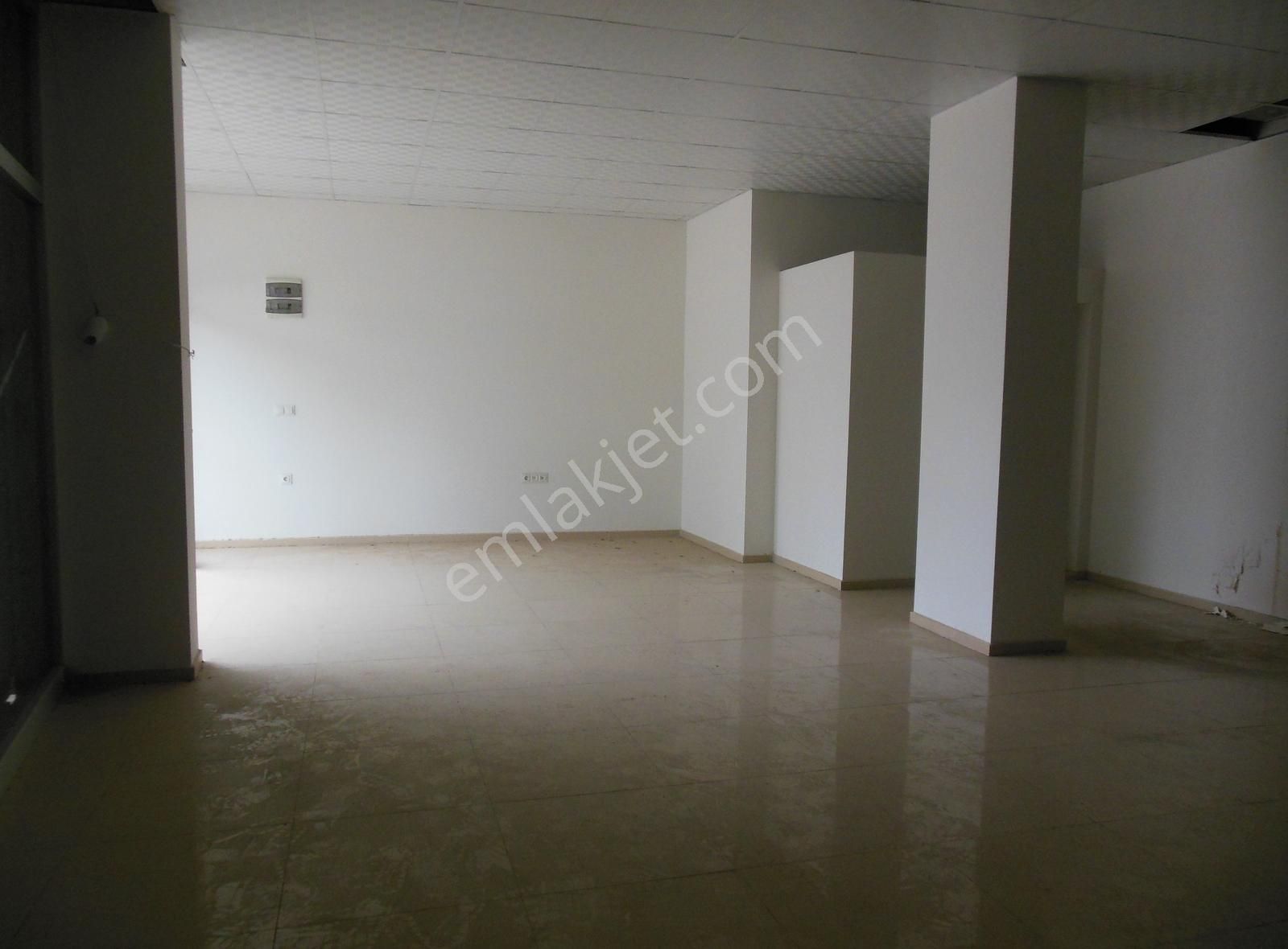 Bal Gayrimenkul- Kasımpaşa Okul Sokakta 60 M2 Köşe Dükkan - Görsel 4